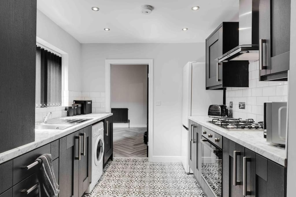 Villa 4 Bedroom Stylish Location