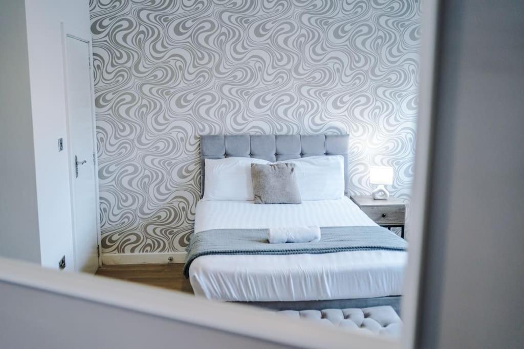 Apartment Stylish Located In The Centre Of - Web-exclusive Offers At A-kapartments *