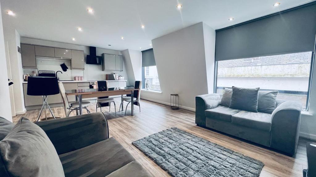 Irwell Chambers Apartment *