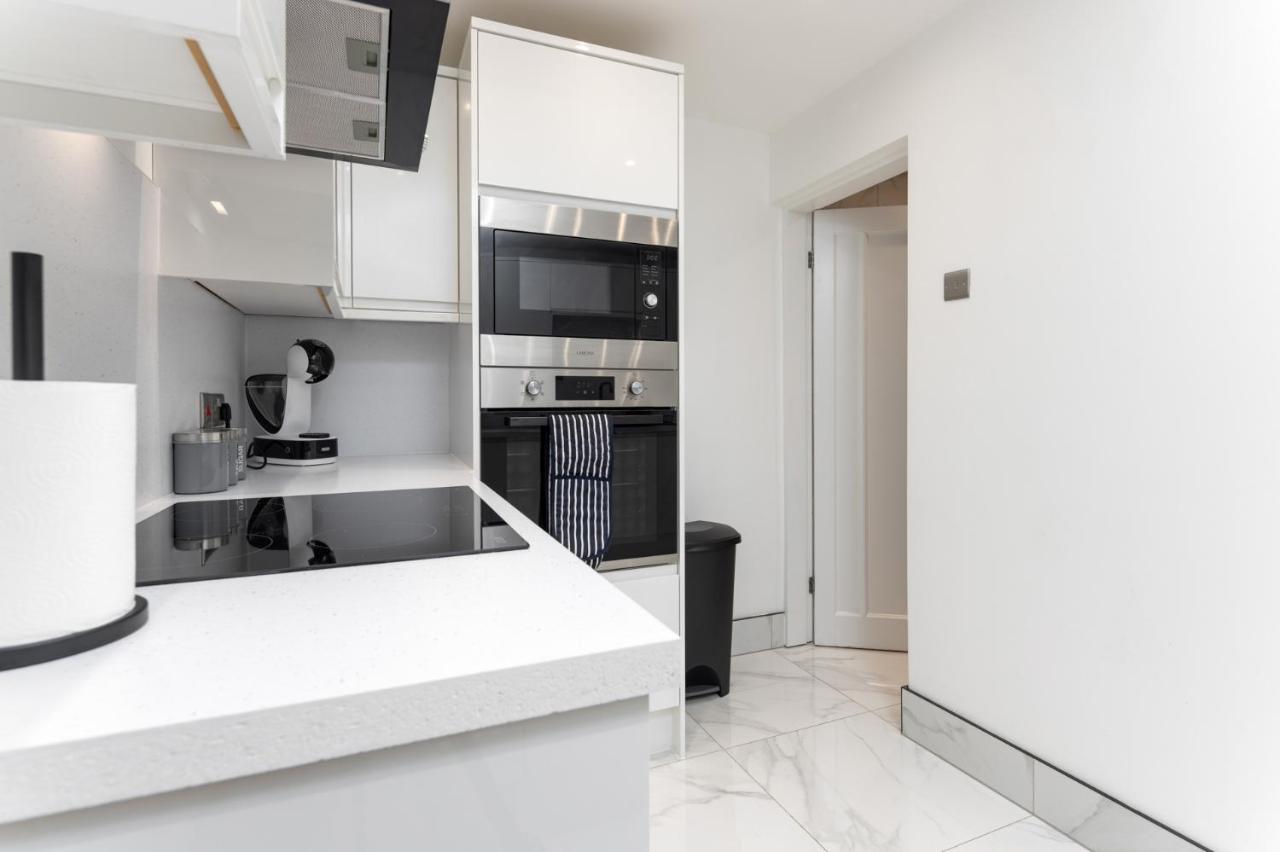 Flatzy - Stunning By Lark Lane With Pool Table Holiday home *