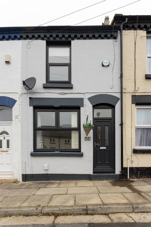 Flatzy - Stunning By Lark Lane With Pool Table Liverpool