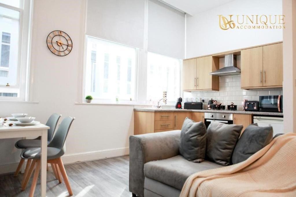 Apartment Luxury 2-bed Haven In Liverpool