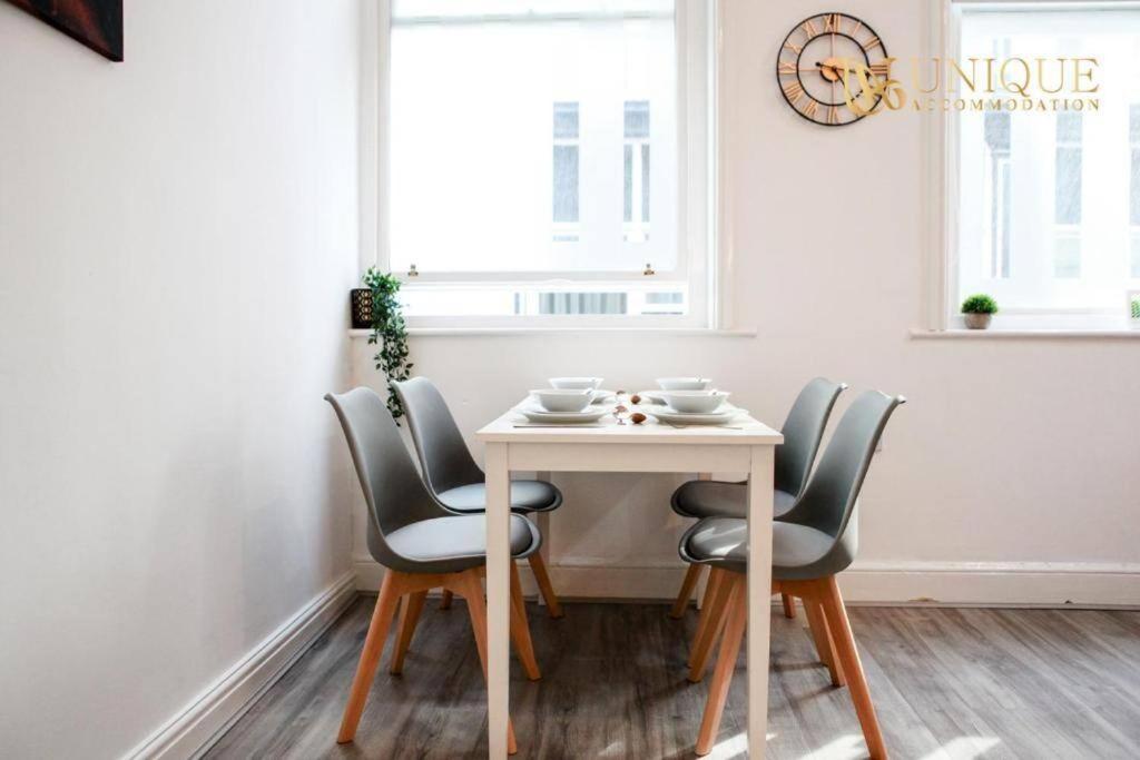 Apartment Luxury 2-bed Haven In