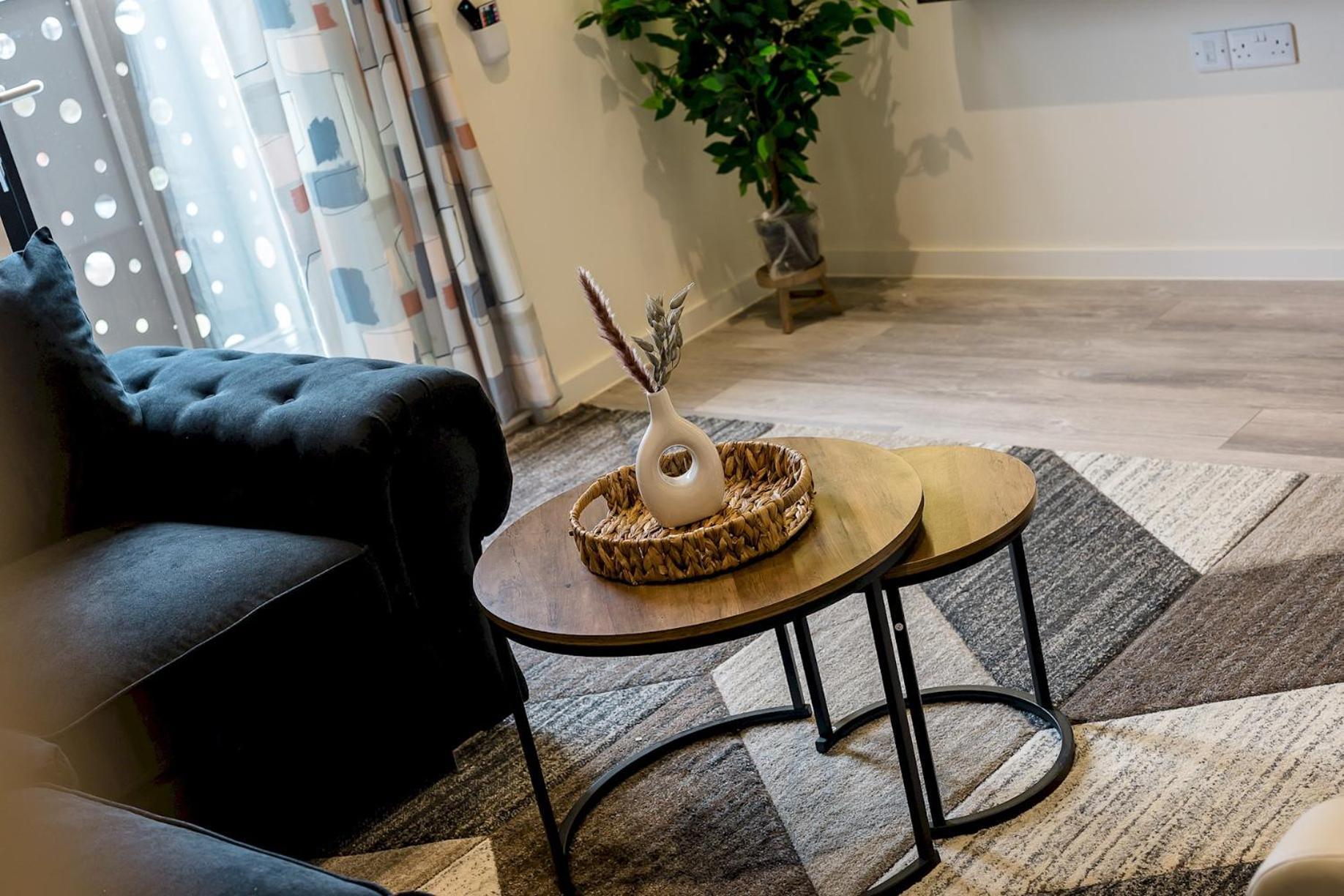 Stunning 2 Bed Apartment U6 - Sleeps 8 Apartment