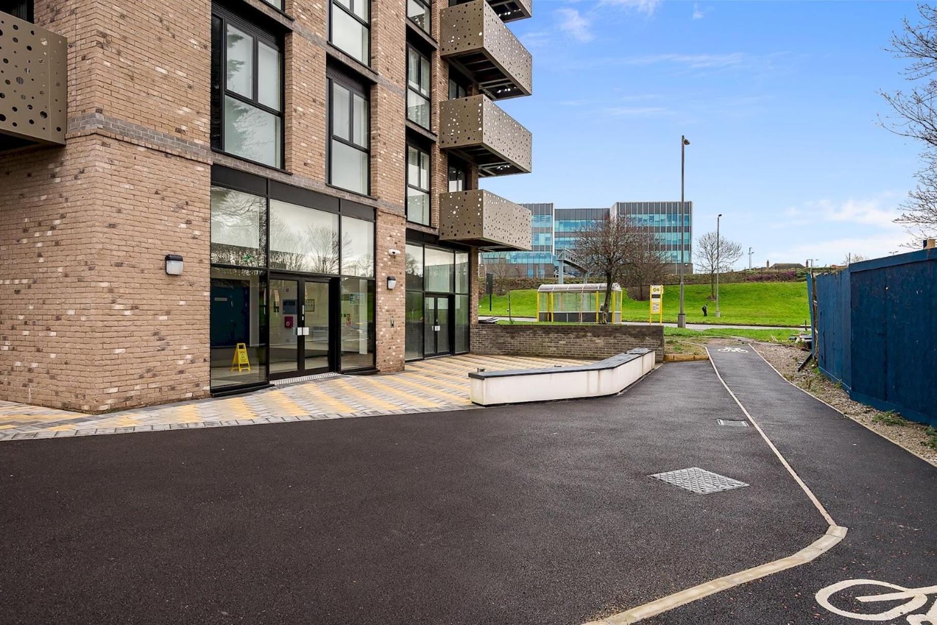 Stunning 2 Bed U6 - Sleeps 8 Apartment *