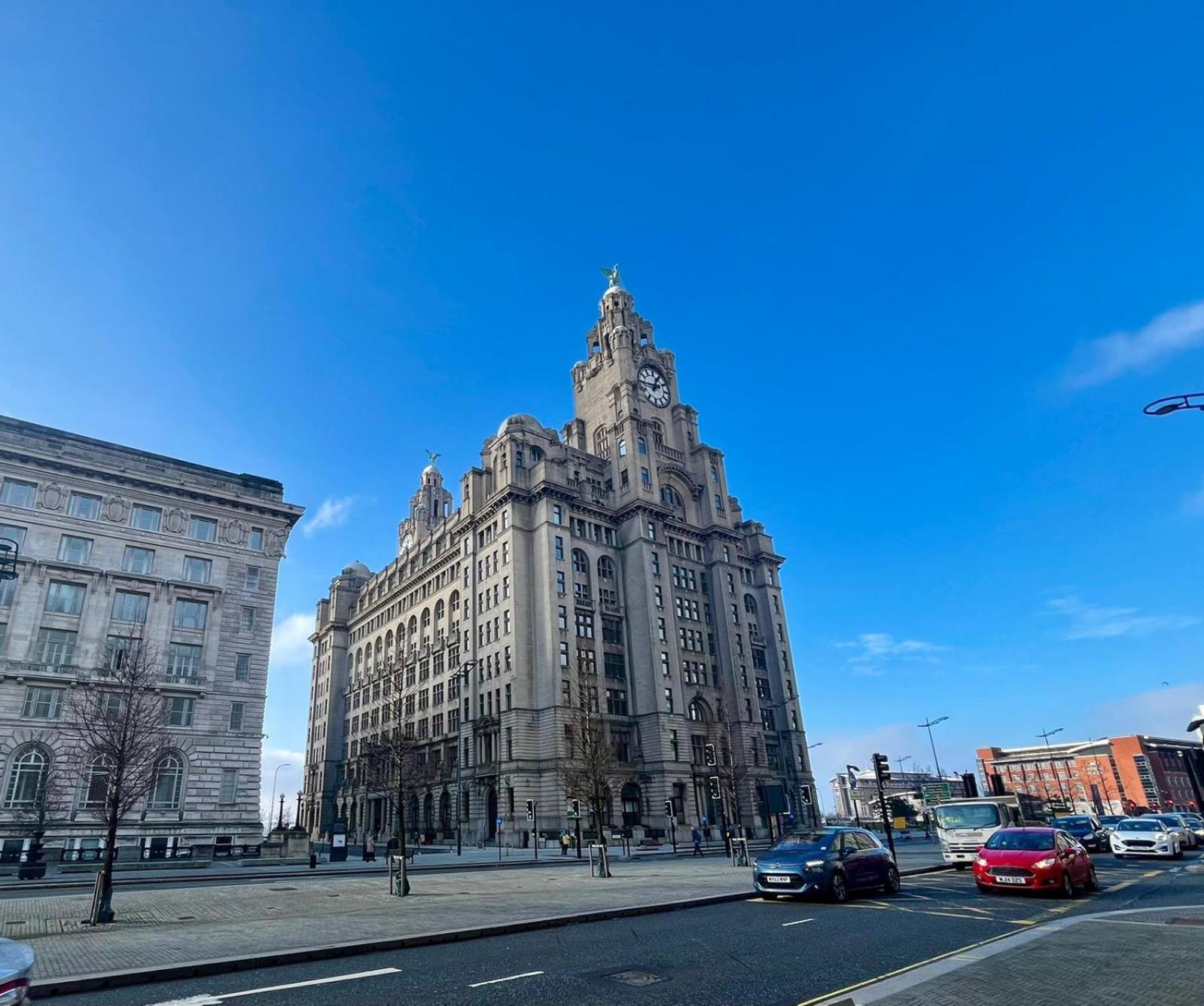 Apartment Stunning Waterfront View By Bold Liverpool