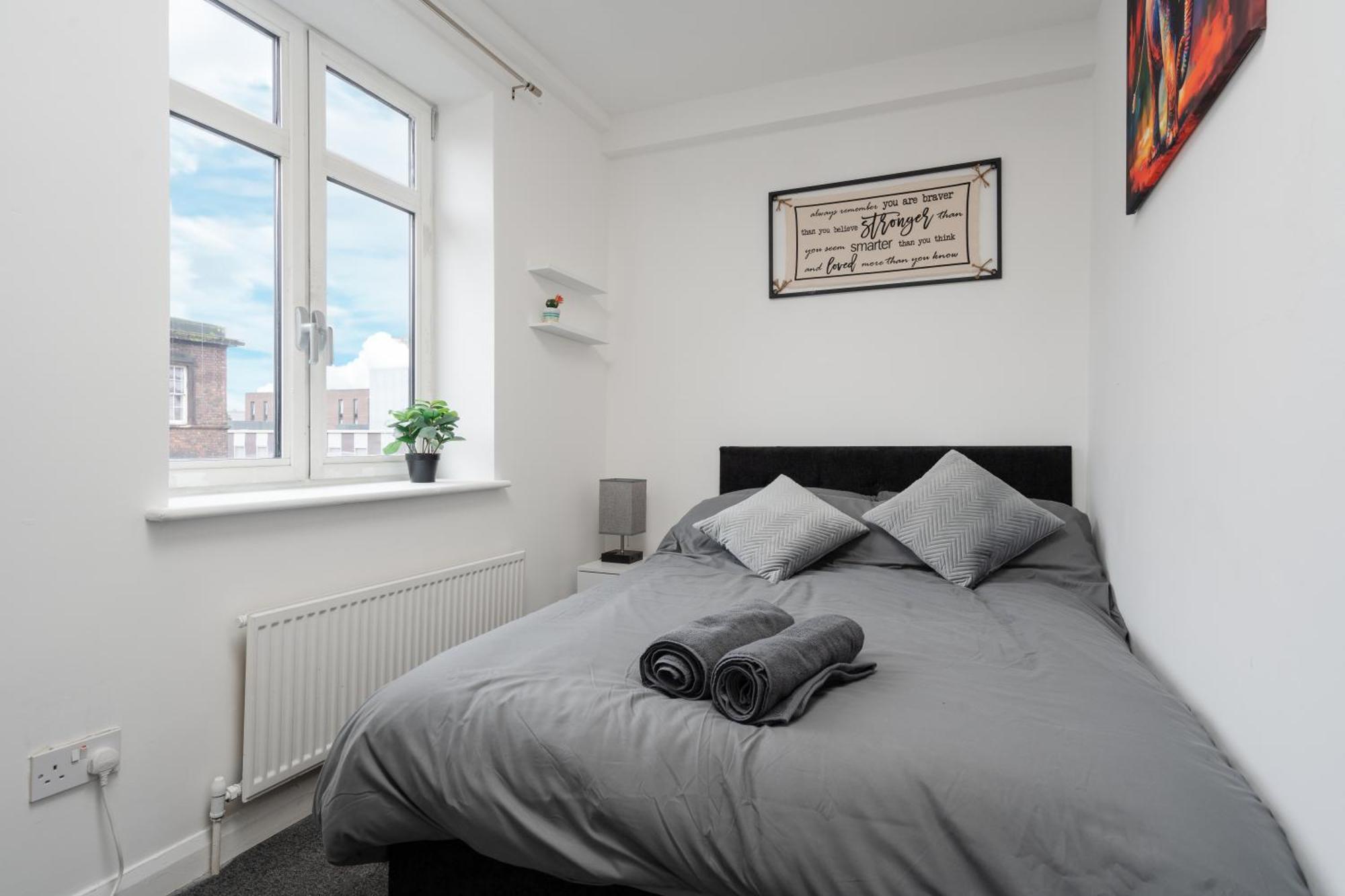 Apartment Large - Free Nearby Parking *