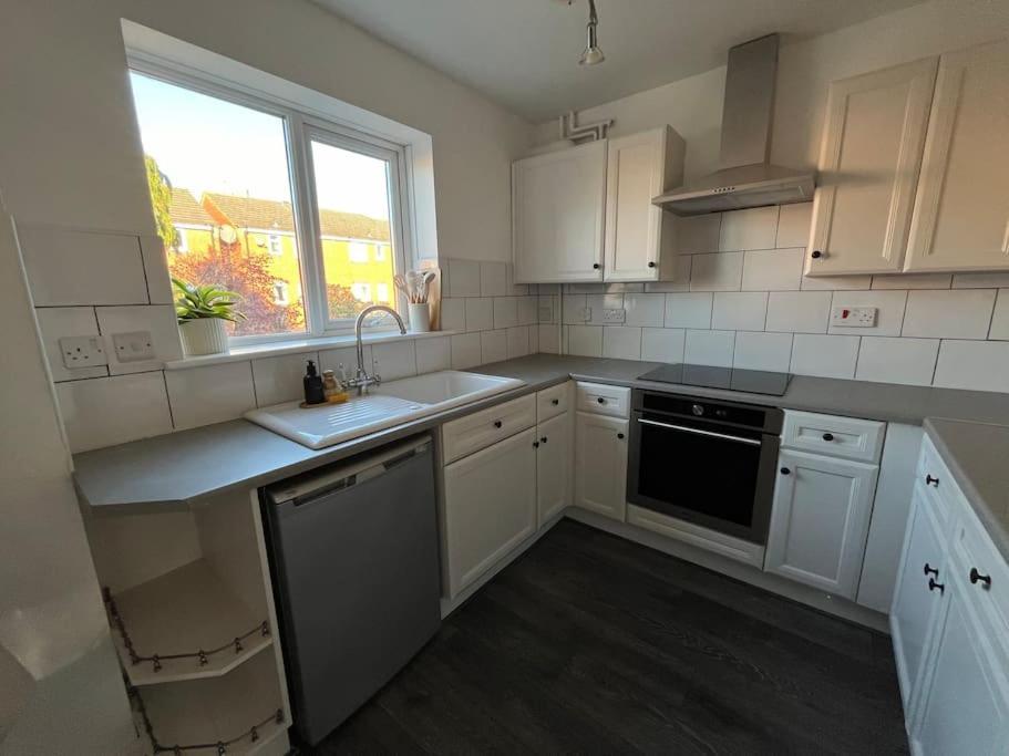 Entire Cosy In Marina Holiday home Liverpool