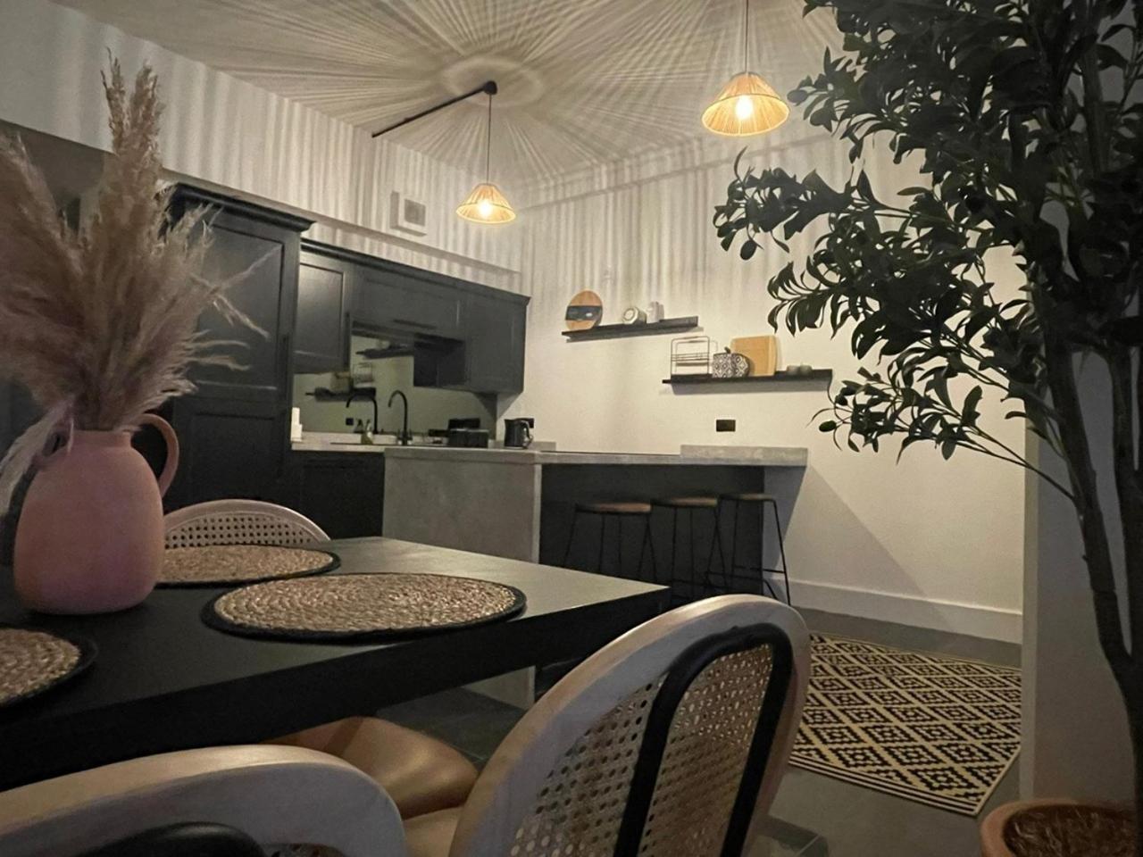 Castaway Weekly Apartment