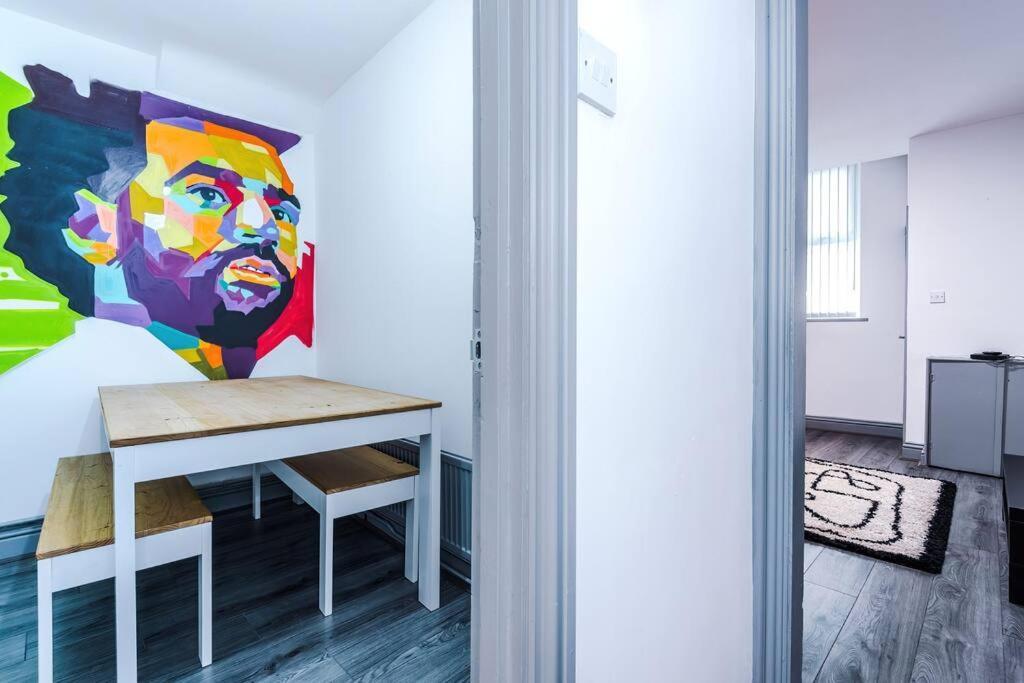 Apartment Lfc Themed Liverpool