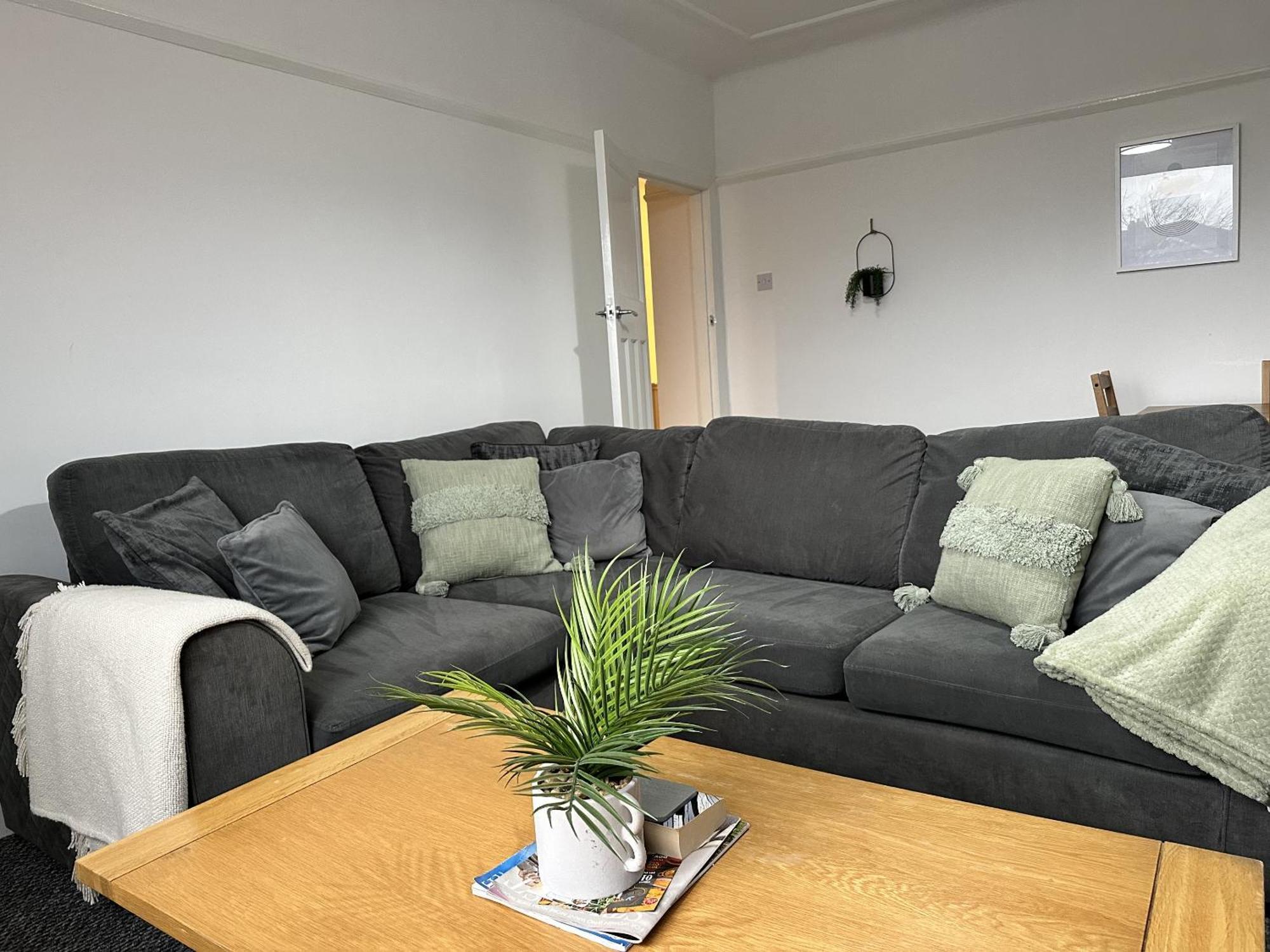 Apartment Charming Near Broad Hospital