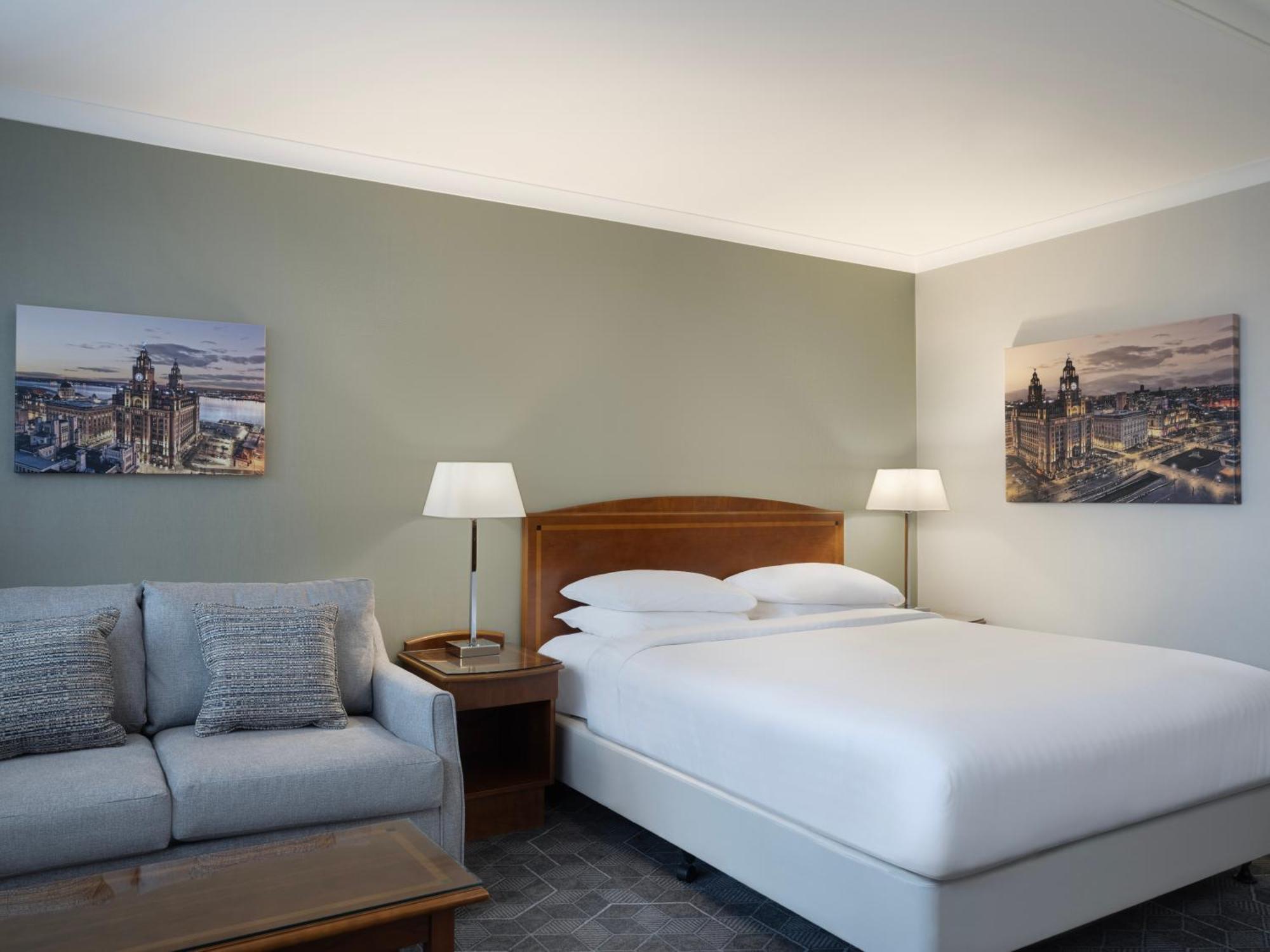 Delta By Marriott Centre Hotel 4*