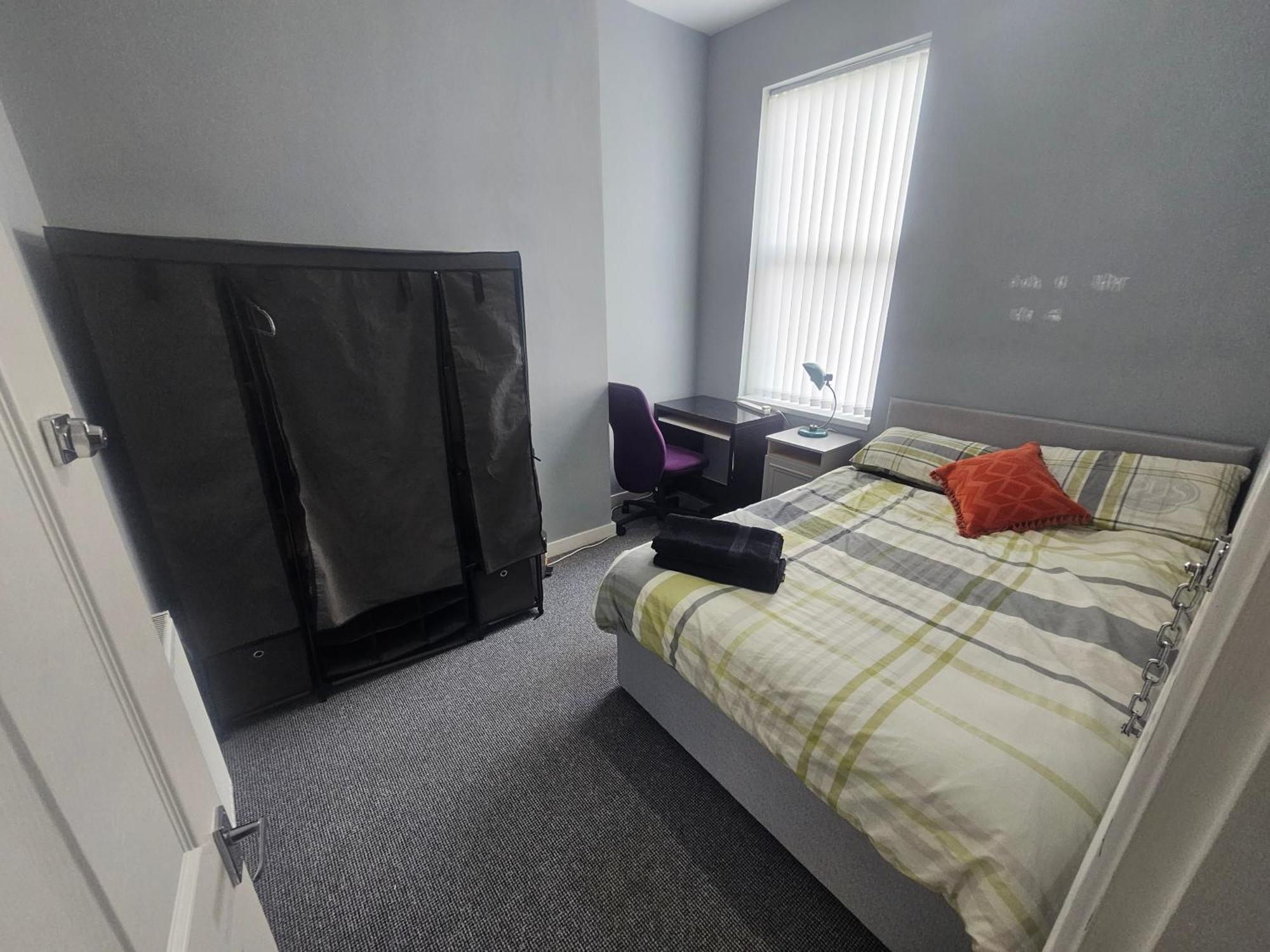 Holiday home The Anfield Mews, Free Parking For 1 Vehicle, 4 Bd, 2ba, Sleeps 8
