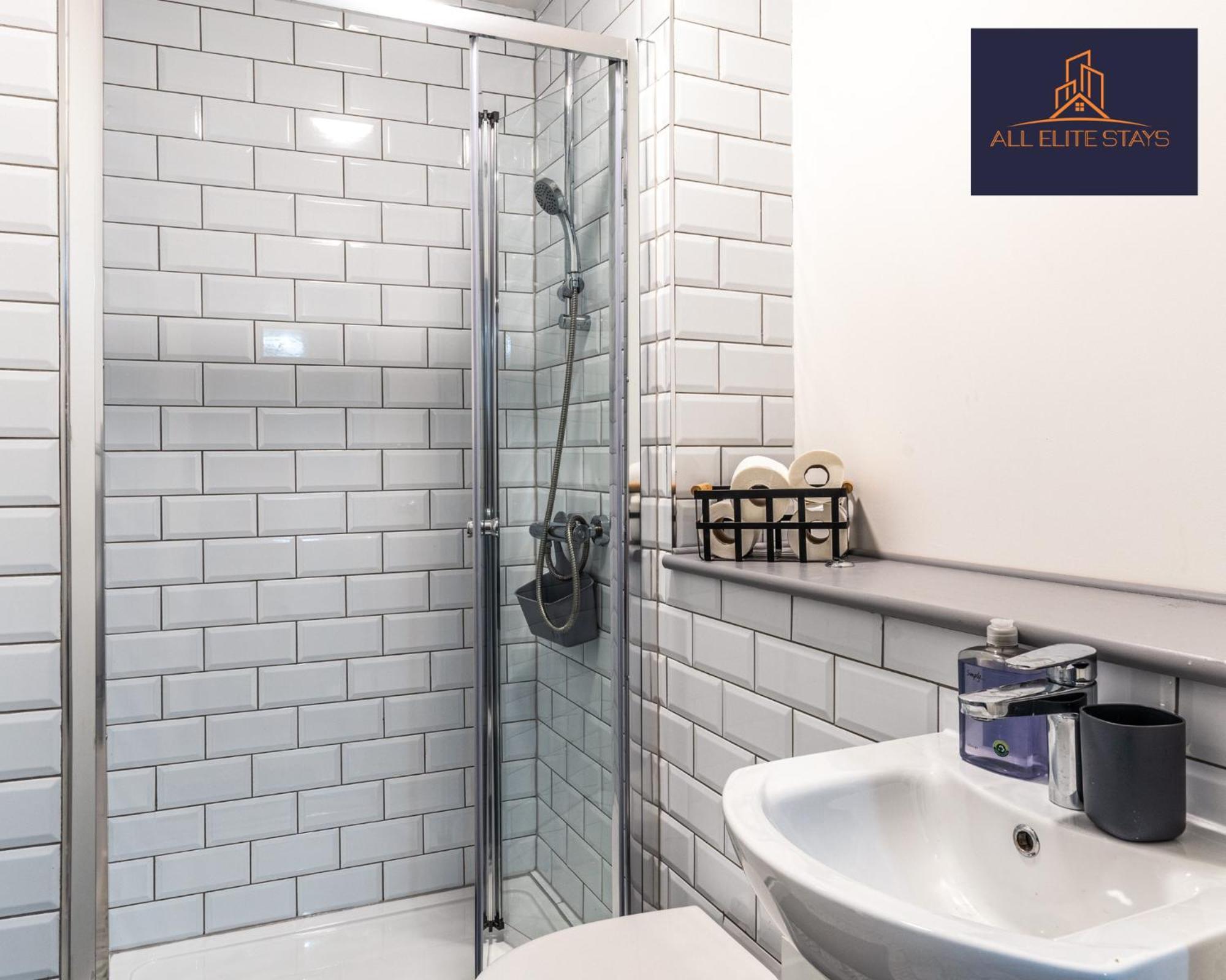 Swan House: Stylish Centre With Free Parking Apartment