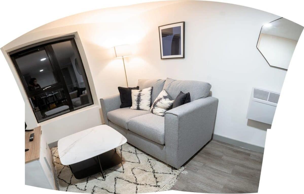 Apartment Contemporary 1 Bed In