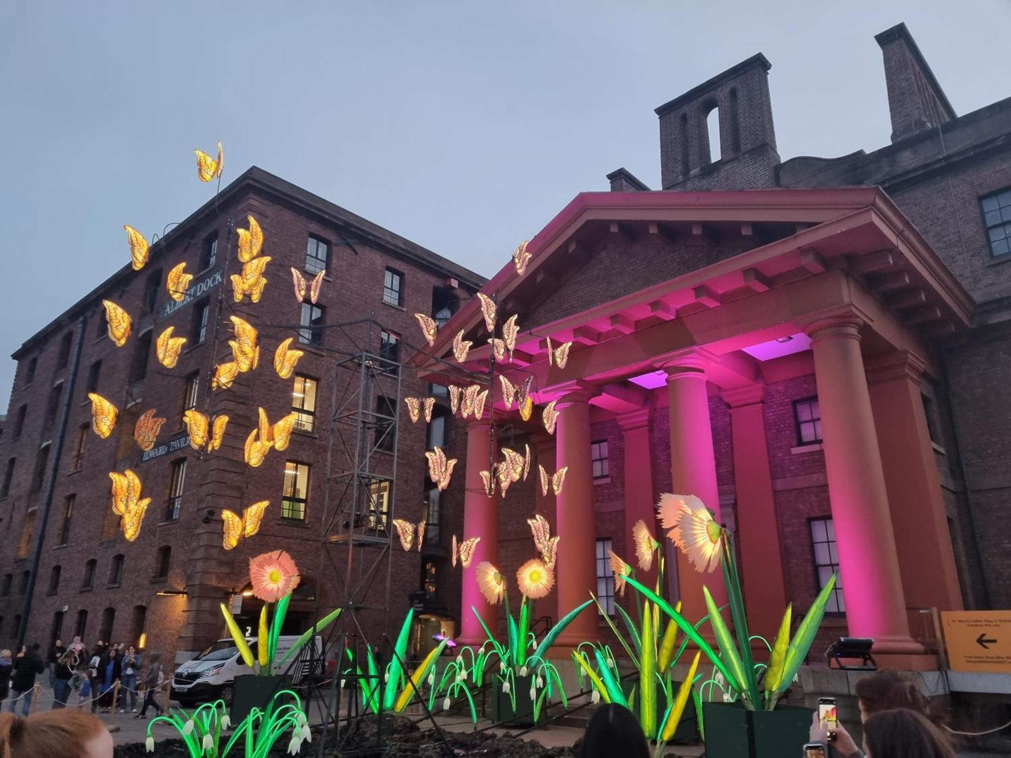 Apartment Sidemersey Livings - Magical Garden In Benson Street *