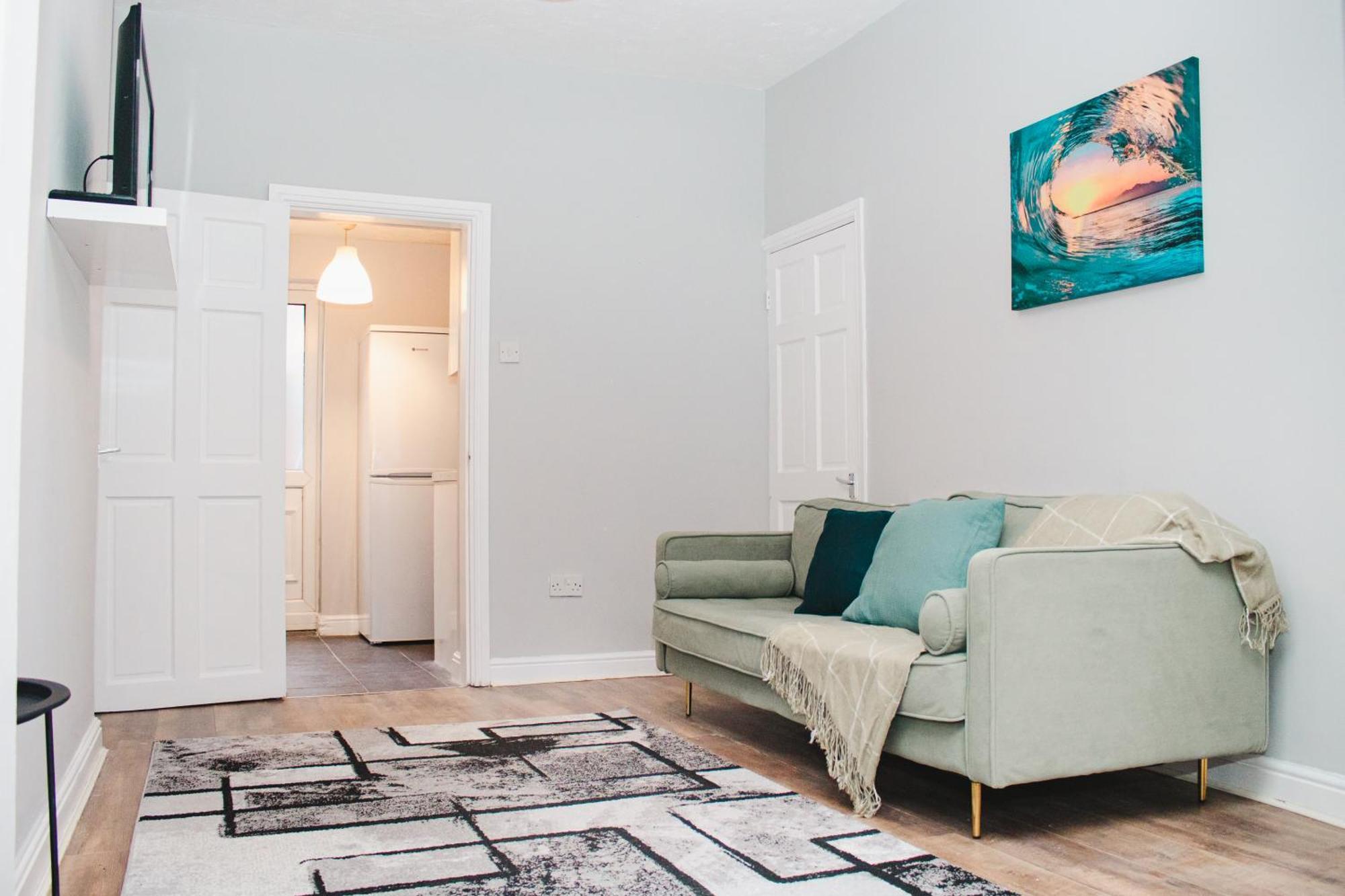Elegant 3br With Fully Equipped Kitchen * Liverpool