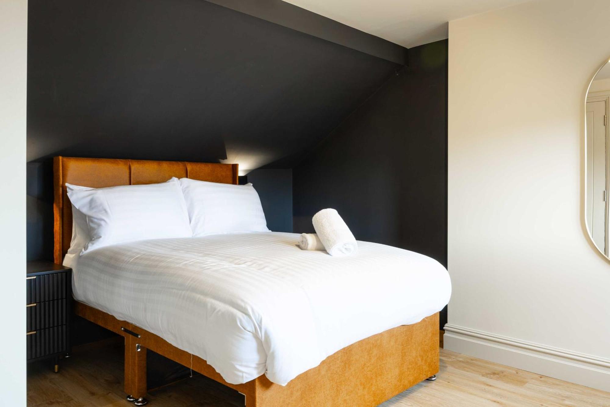 The Black House - Air Host & - 5 Bedrooms Holiday home