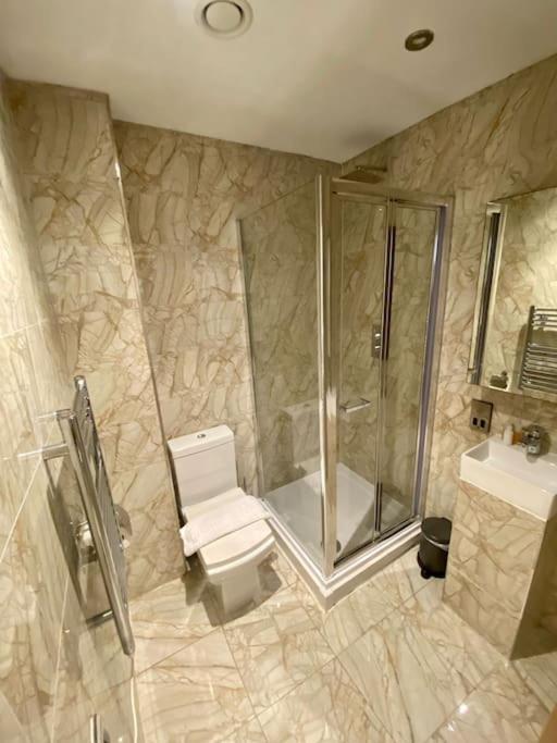 Victoria Street Sleeps 2 * Liverpool