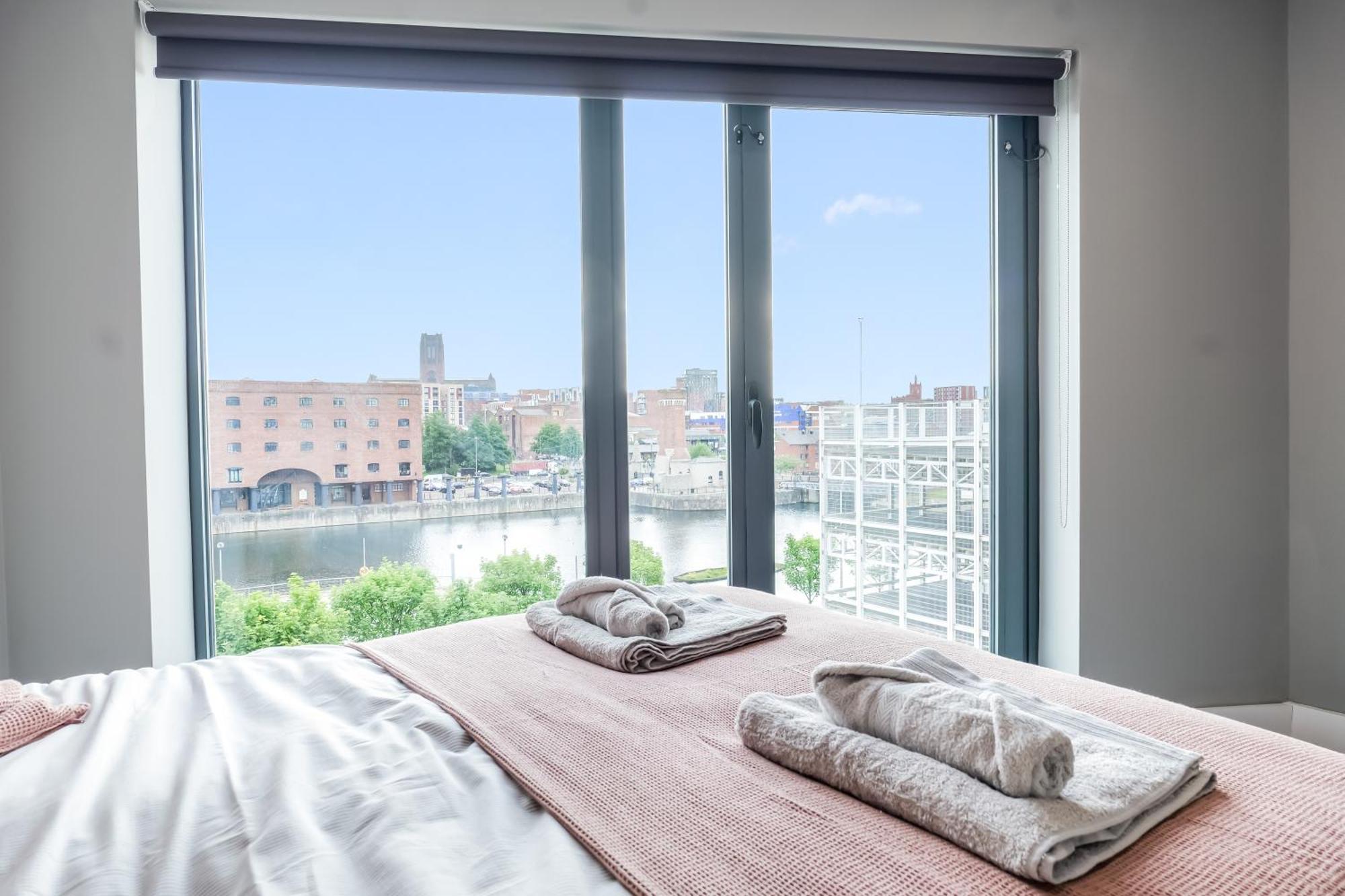 Apartment Waterfront Luxury *