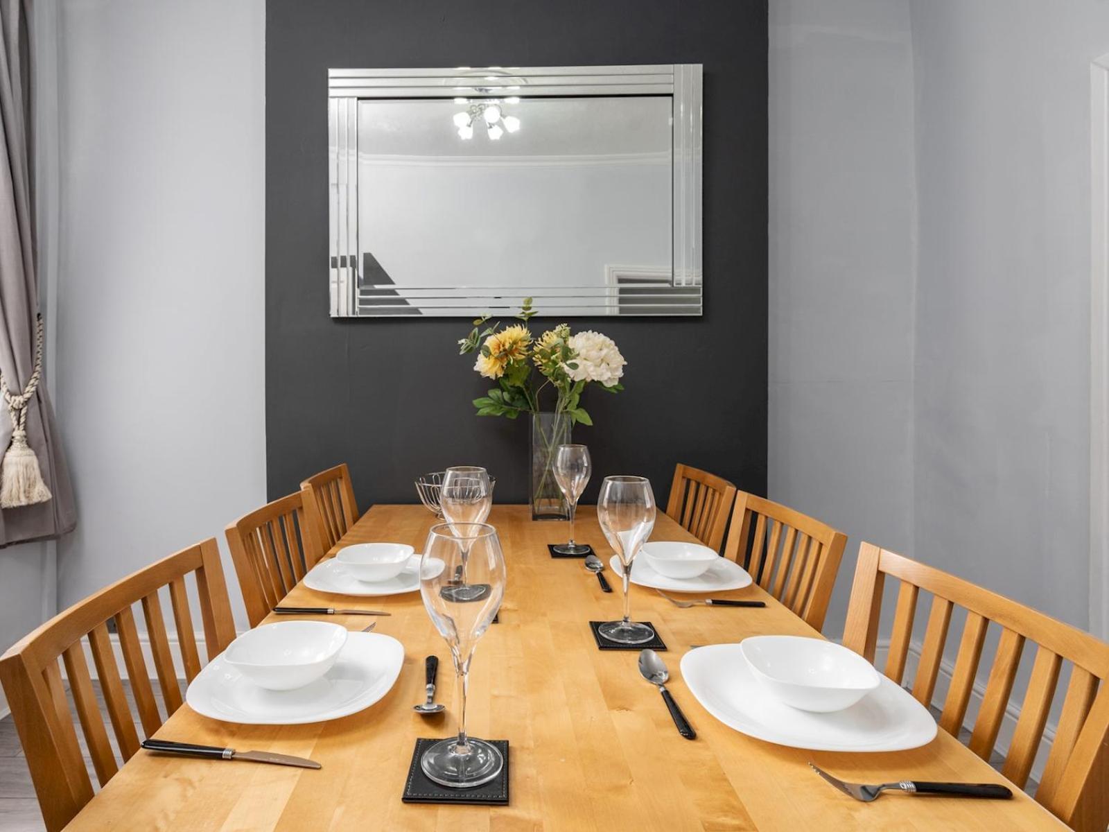 Pass The Keys Ruiskin St - Kirkdale Terrace Sleeps 5 Parking Holiday home *