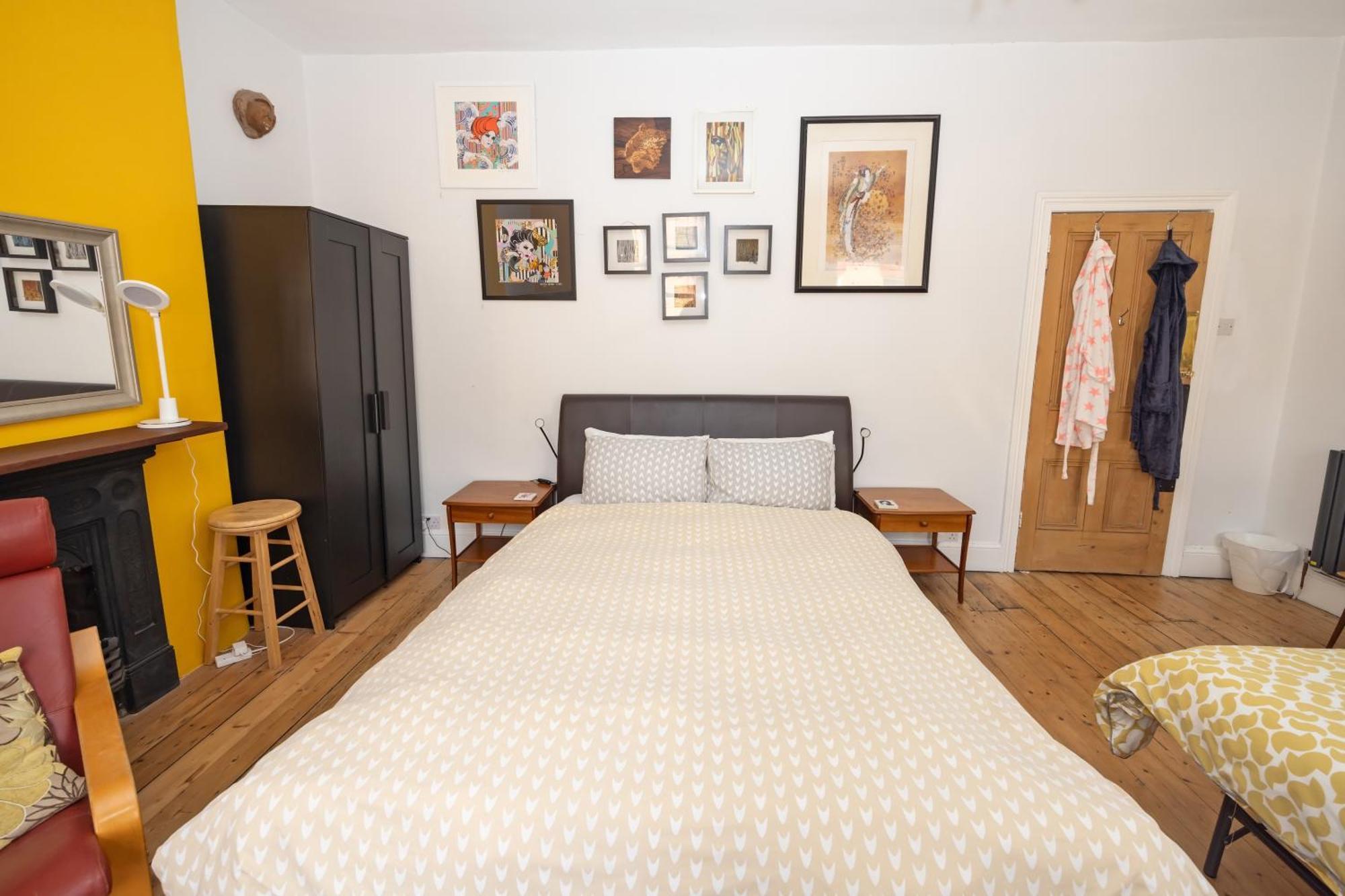 The House Bed & Breakfast *