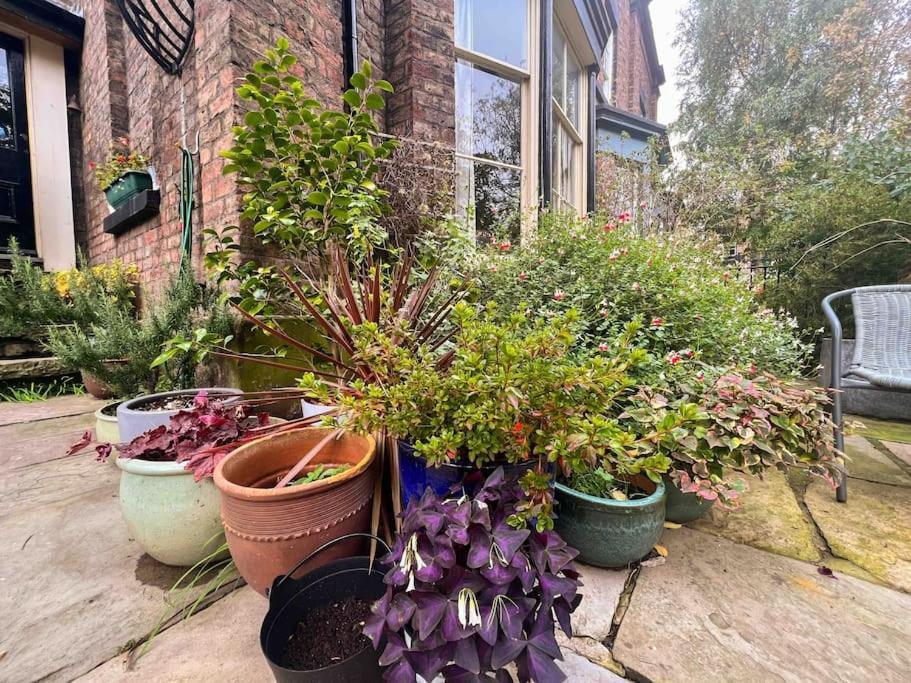 3bed Listed Beauty Near Popular Lark Lane! Holiday home Liverpool