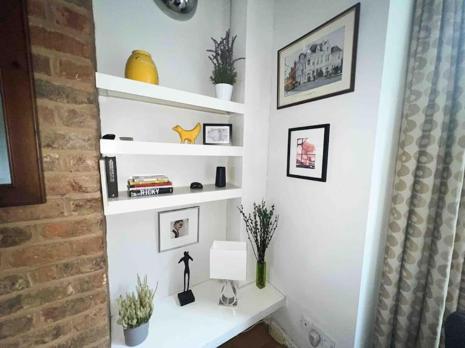 3bed Listed Beauty Near Popular Lark Lane!