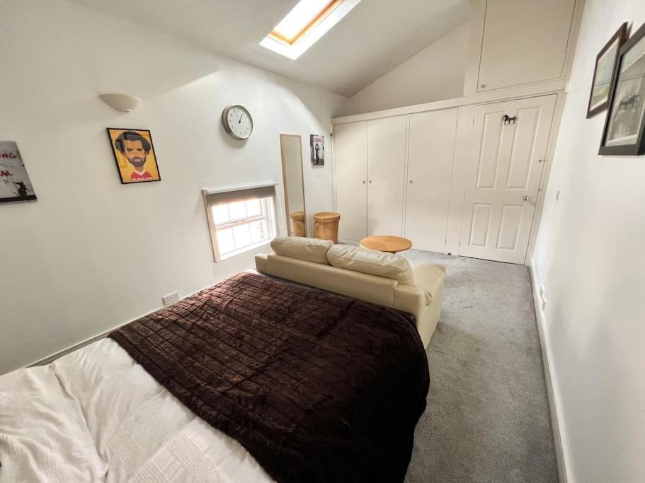 Holiday home 3bed Listed Beauty Near Popular Lark Lane! Liverpool