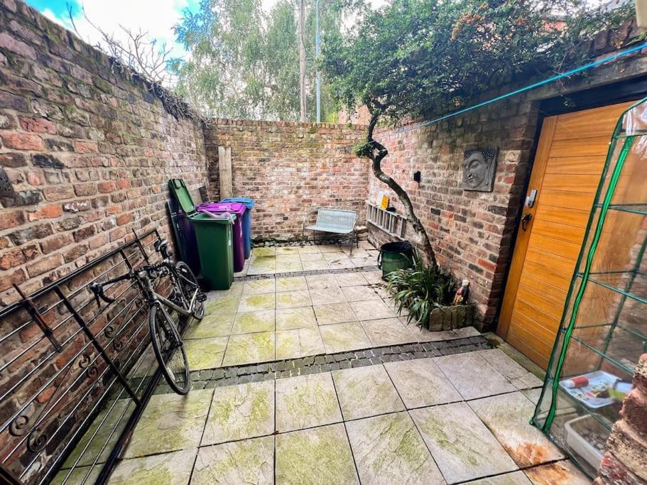 3bed Listed Beauty Near Popular Lark Lane! *