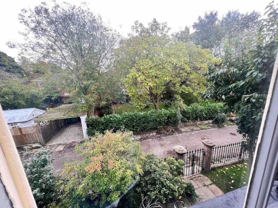 3bed Listed Beauty Near Popular Lark Lane! Holiday home *