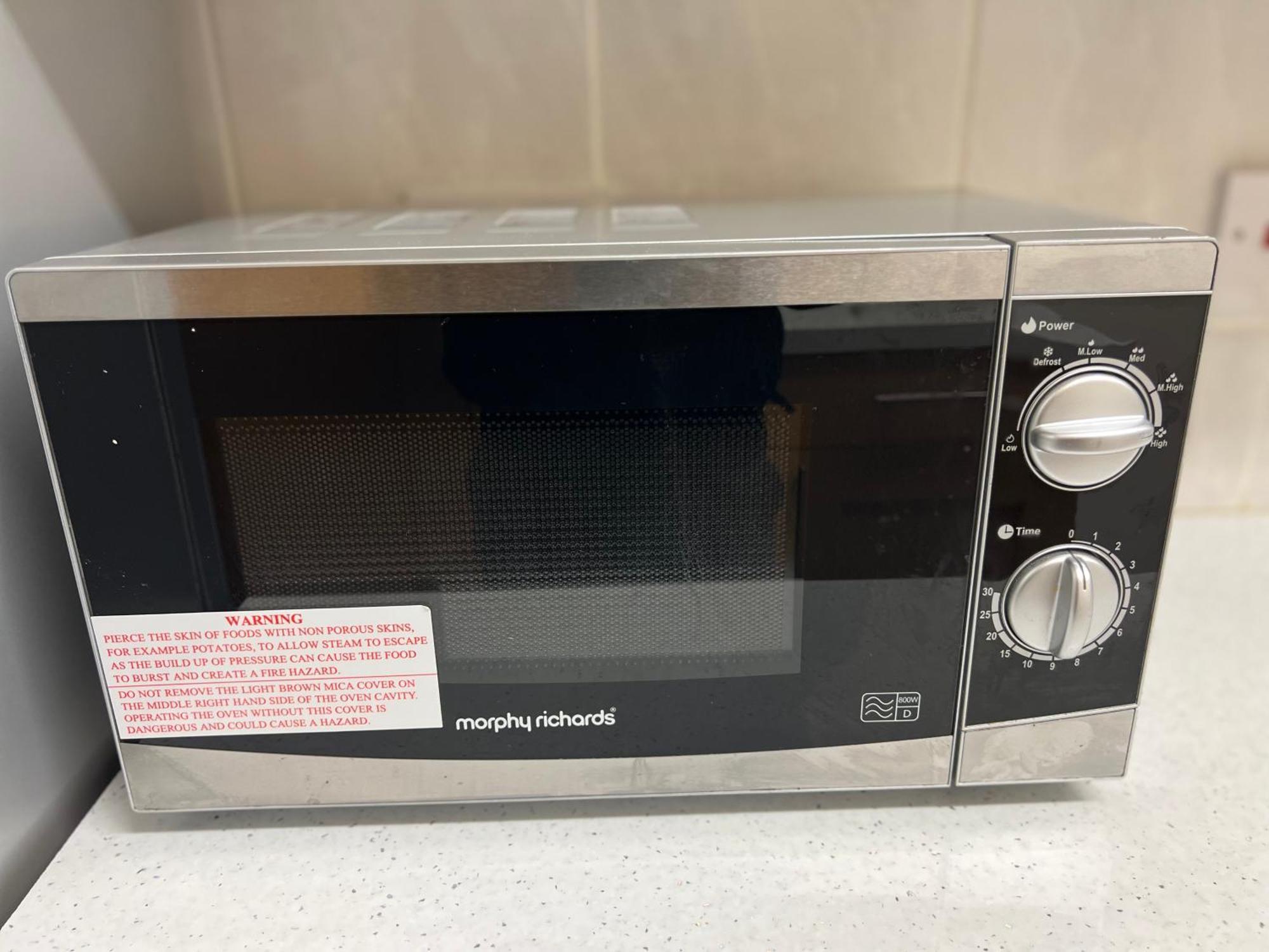 Spacious 2 Bed - Free Parking