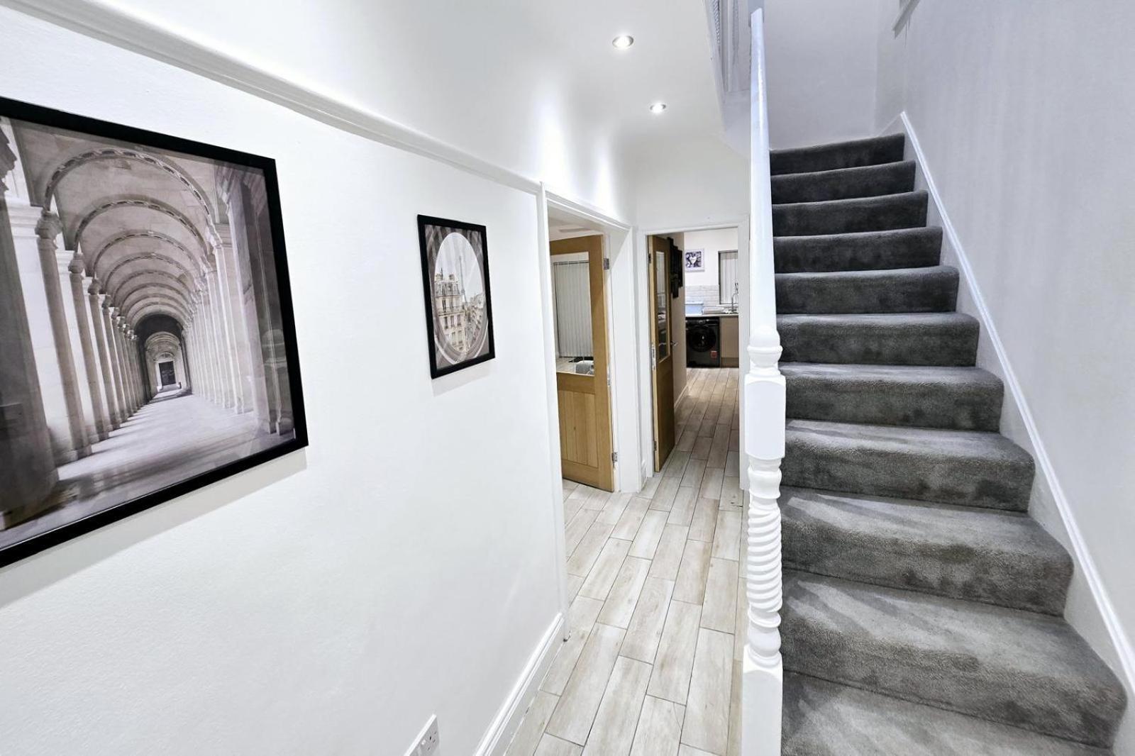 Modern 3 Bedroom Holiday home *