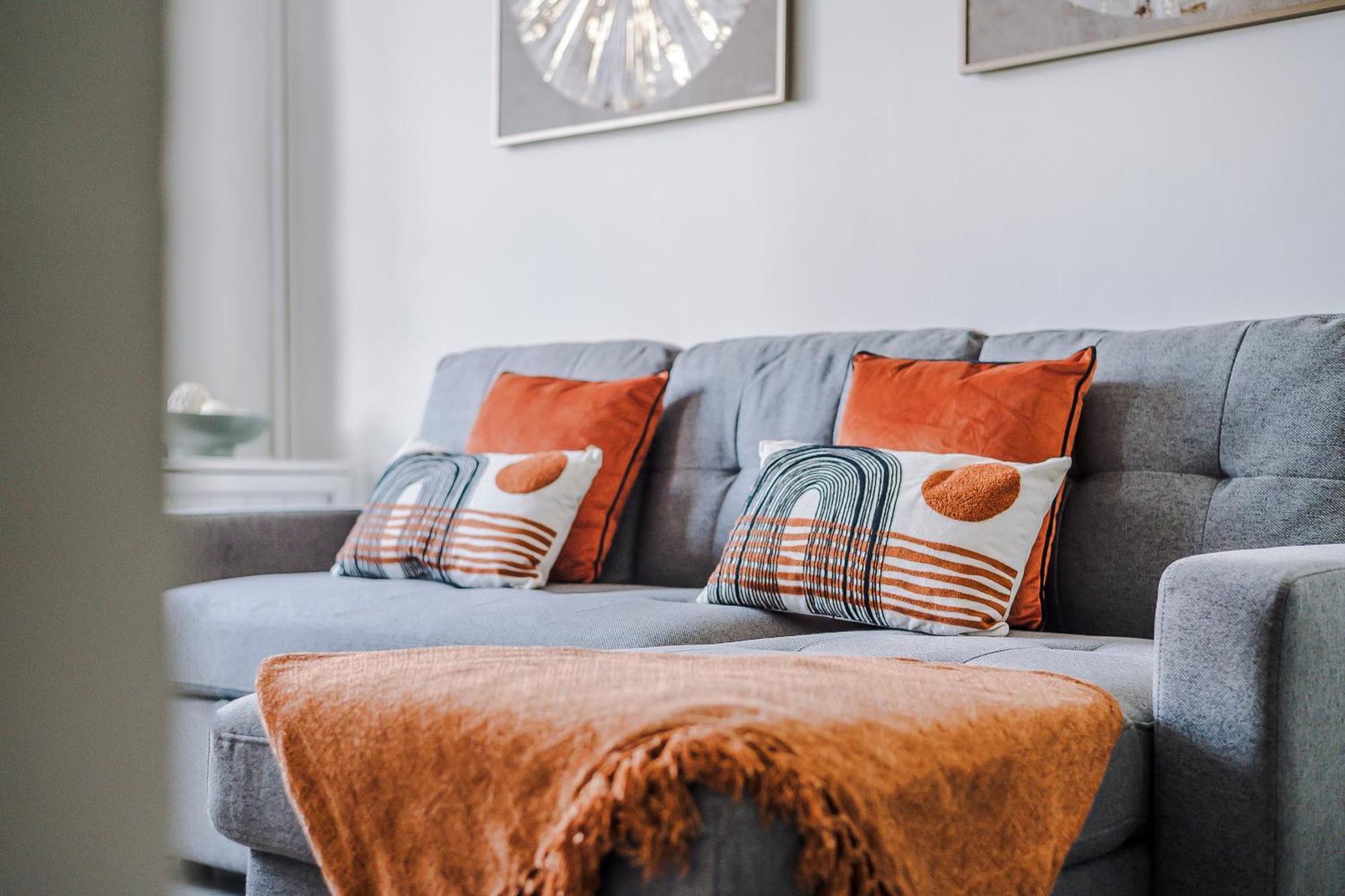 Miranda House - Air Host & - Sleeps 7 Liverpool