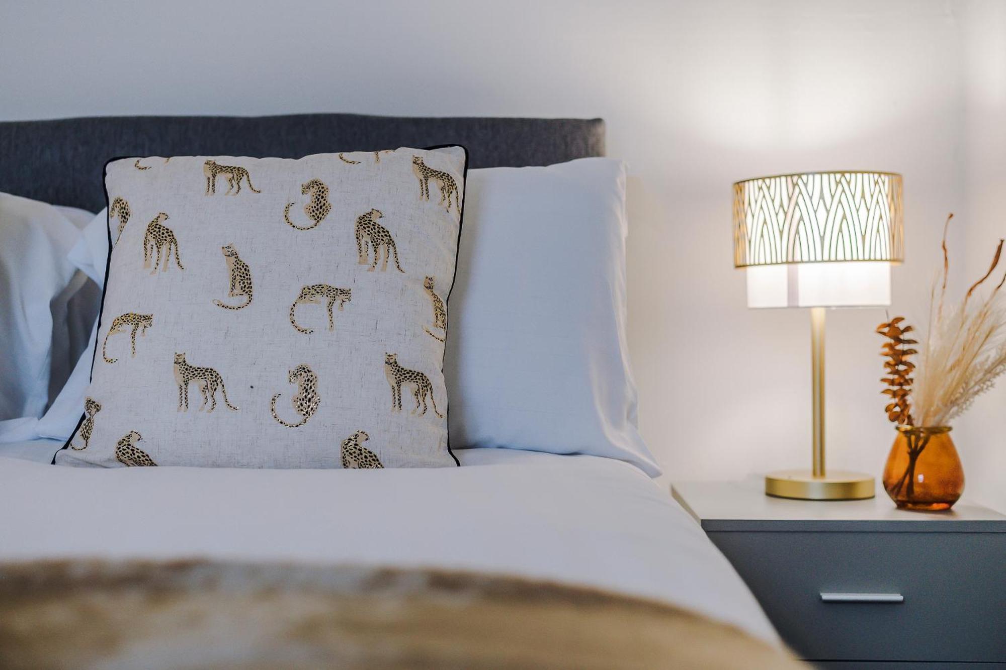 Apartment Miranda House - Air Host & - Sleeps 7 *