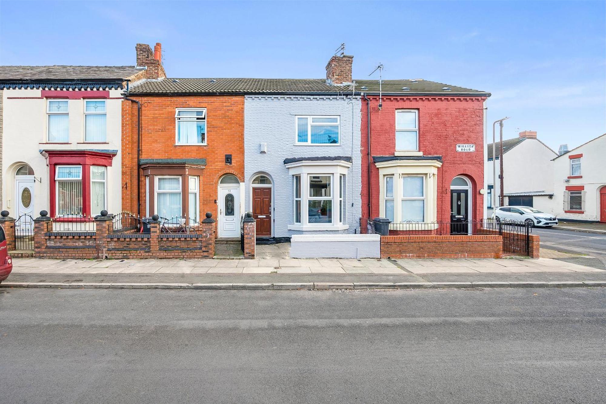 Miranda House - Air Host & - Sleeps 7 Liverpool