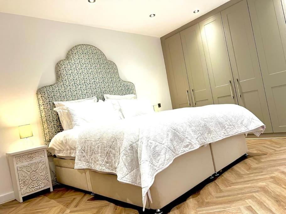 Unique Barn House - Near Lark Lane & Sefton Park Apartment Liverpool