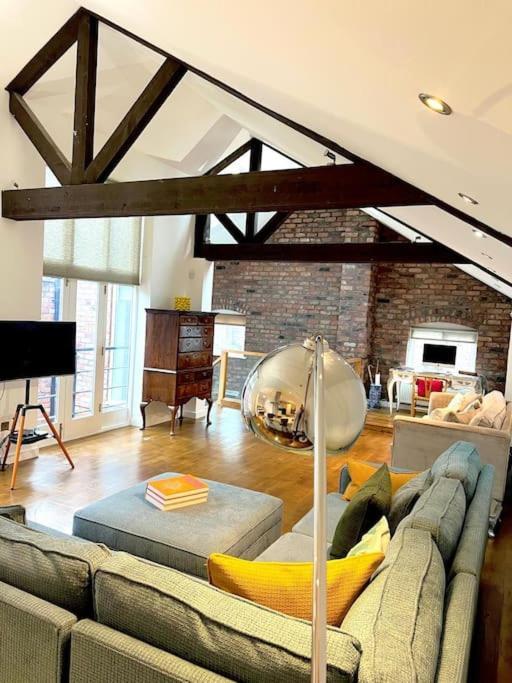 Apartment Unique Barn House - Near Lark Lane & Sefton Park