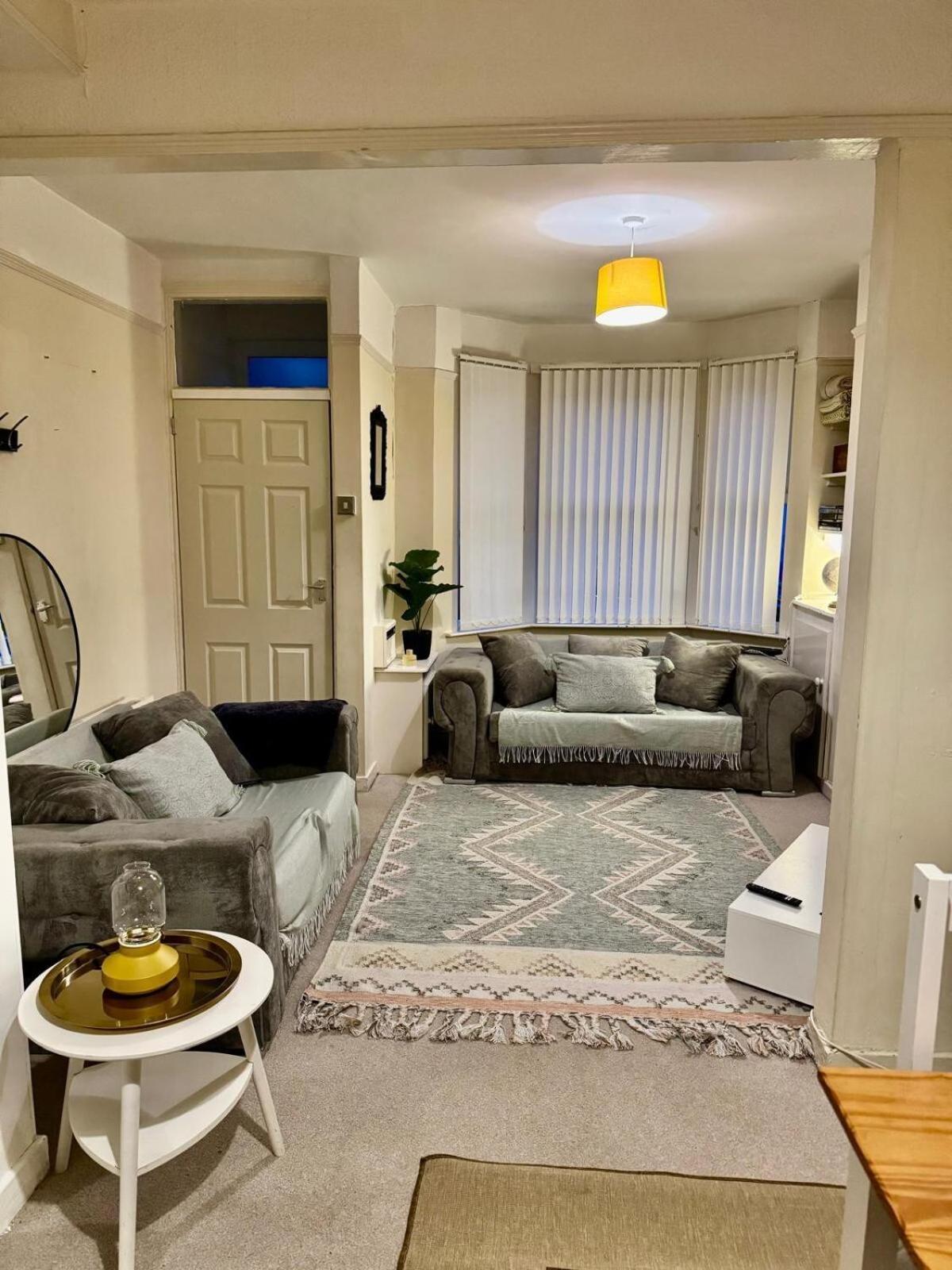 Charming Sefton Park Escape, Pet-friendly *