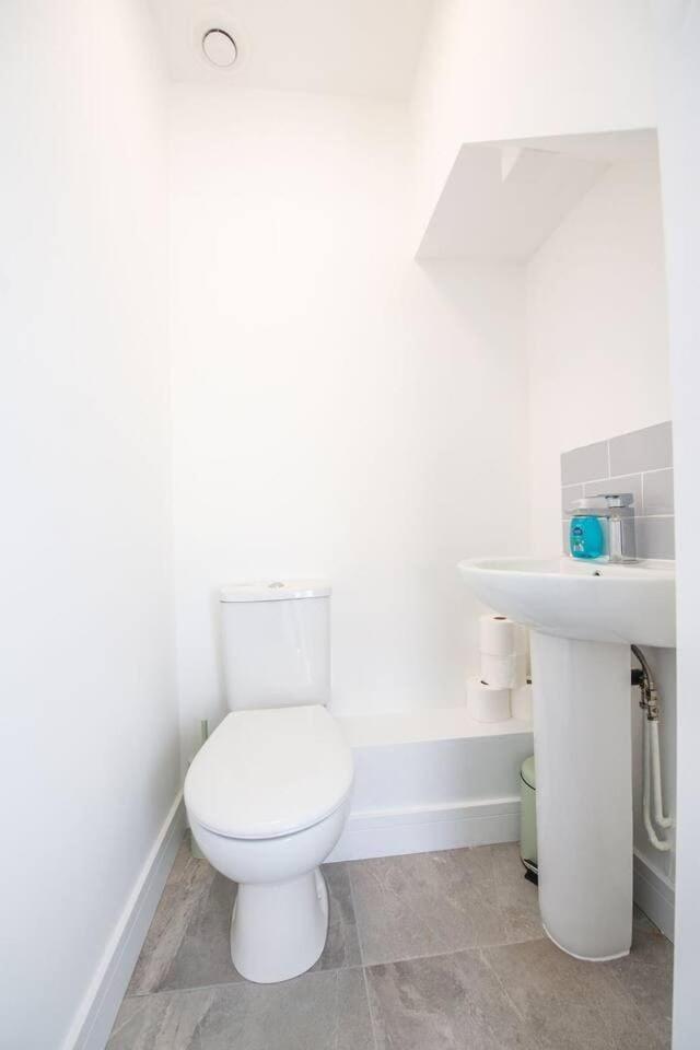 Holiday home Brand-new 3-bed - Liverpool