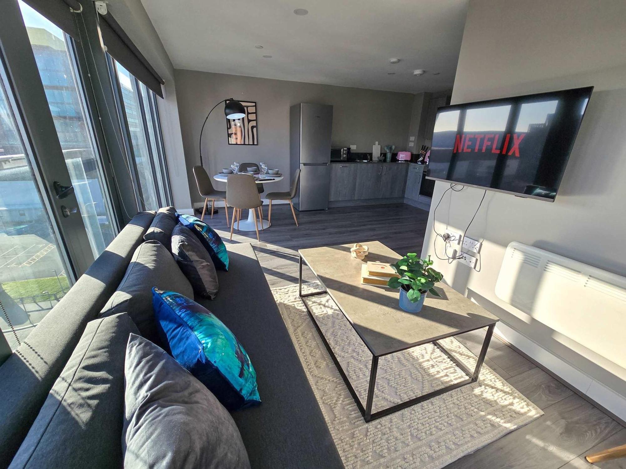 Stunning Dockside By Superhost Apartment