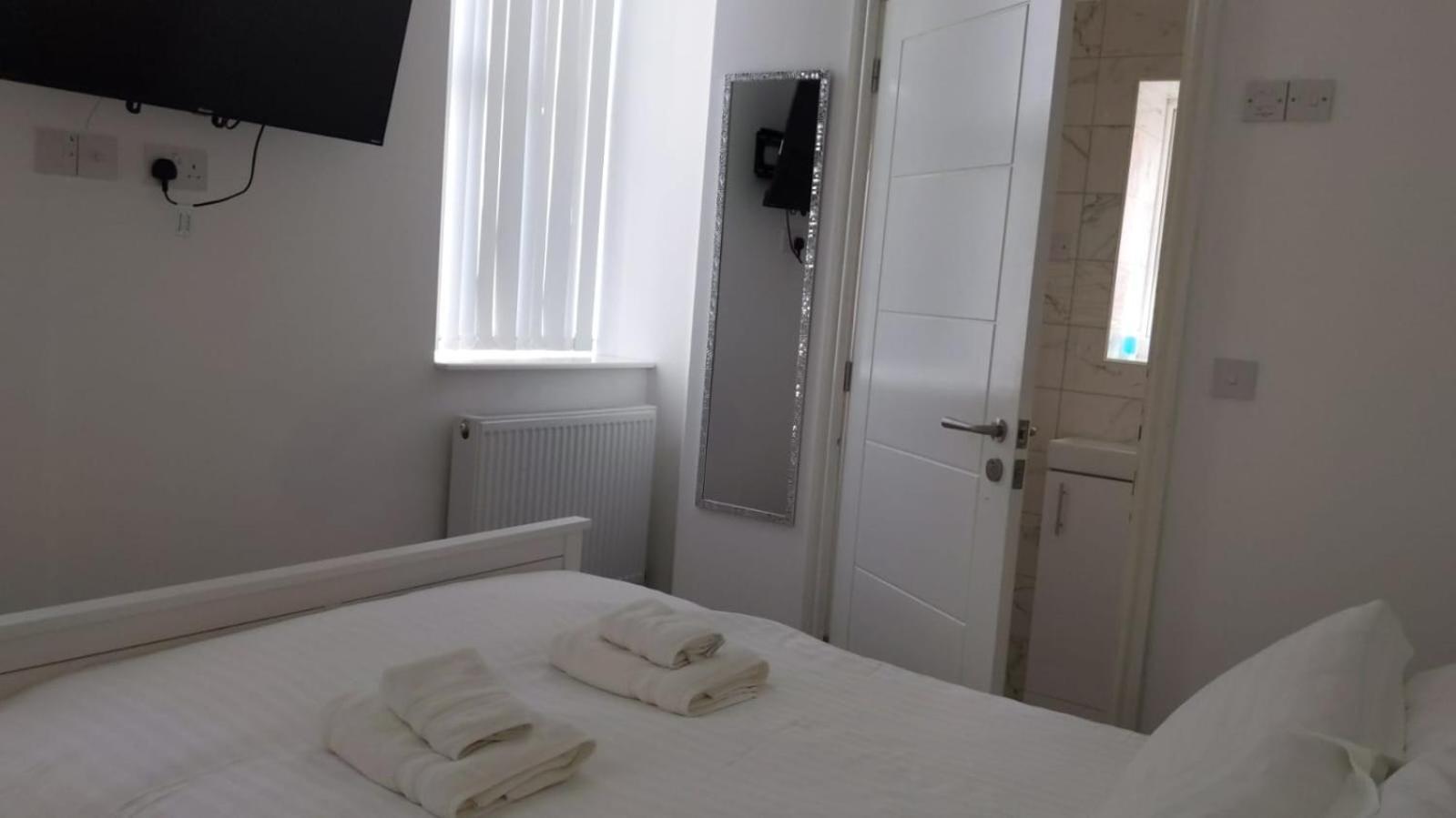 Beautiful Six Bedroom Townhouse Citybreak Close To Centre Liverpool