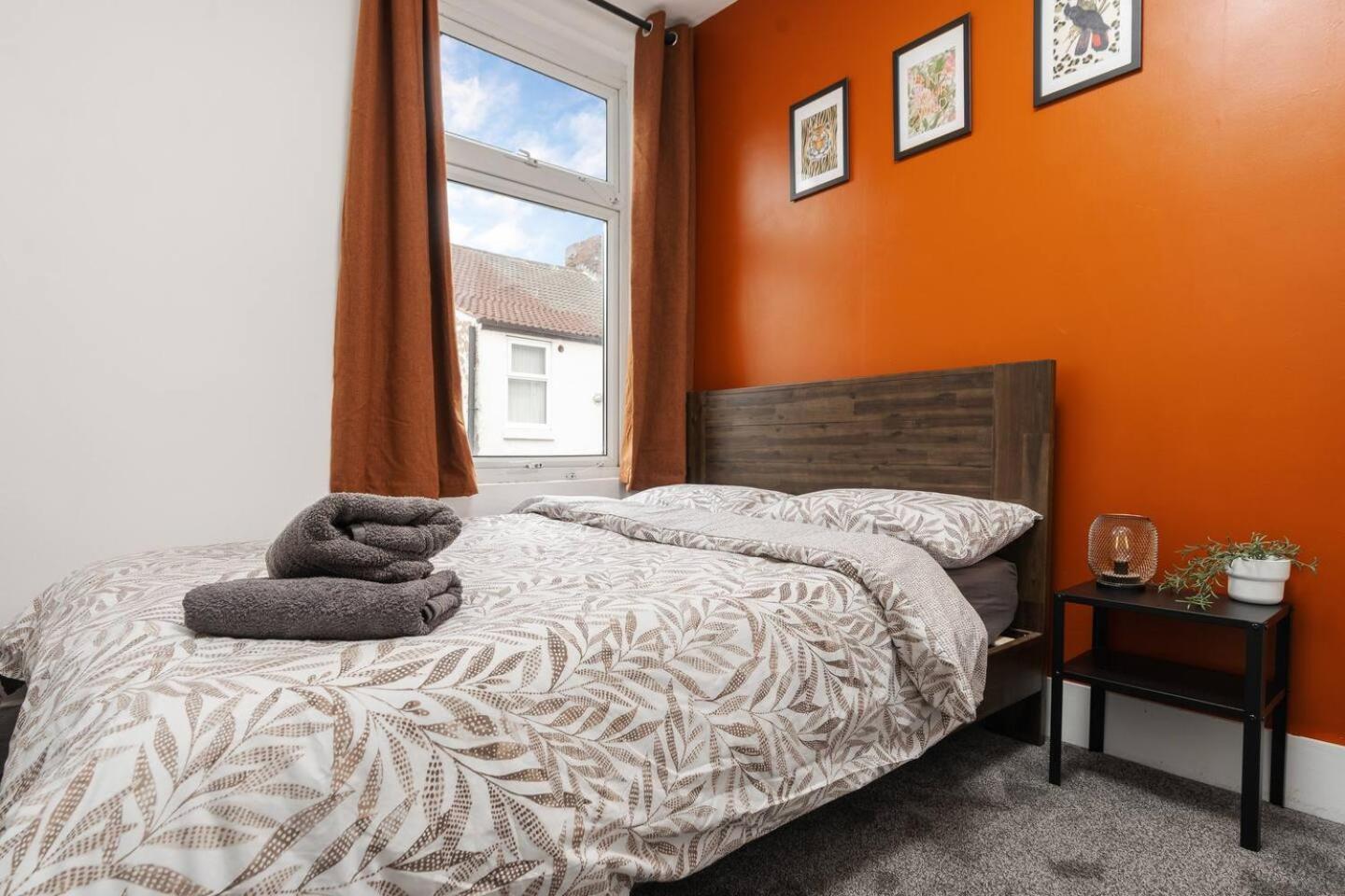 Holiday home Sefton Park 2 Desks Wm Dining Parking