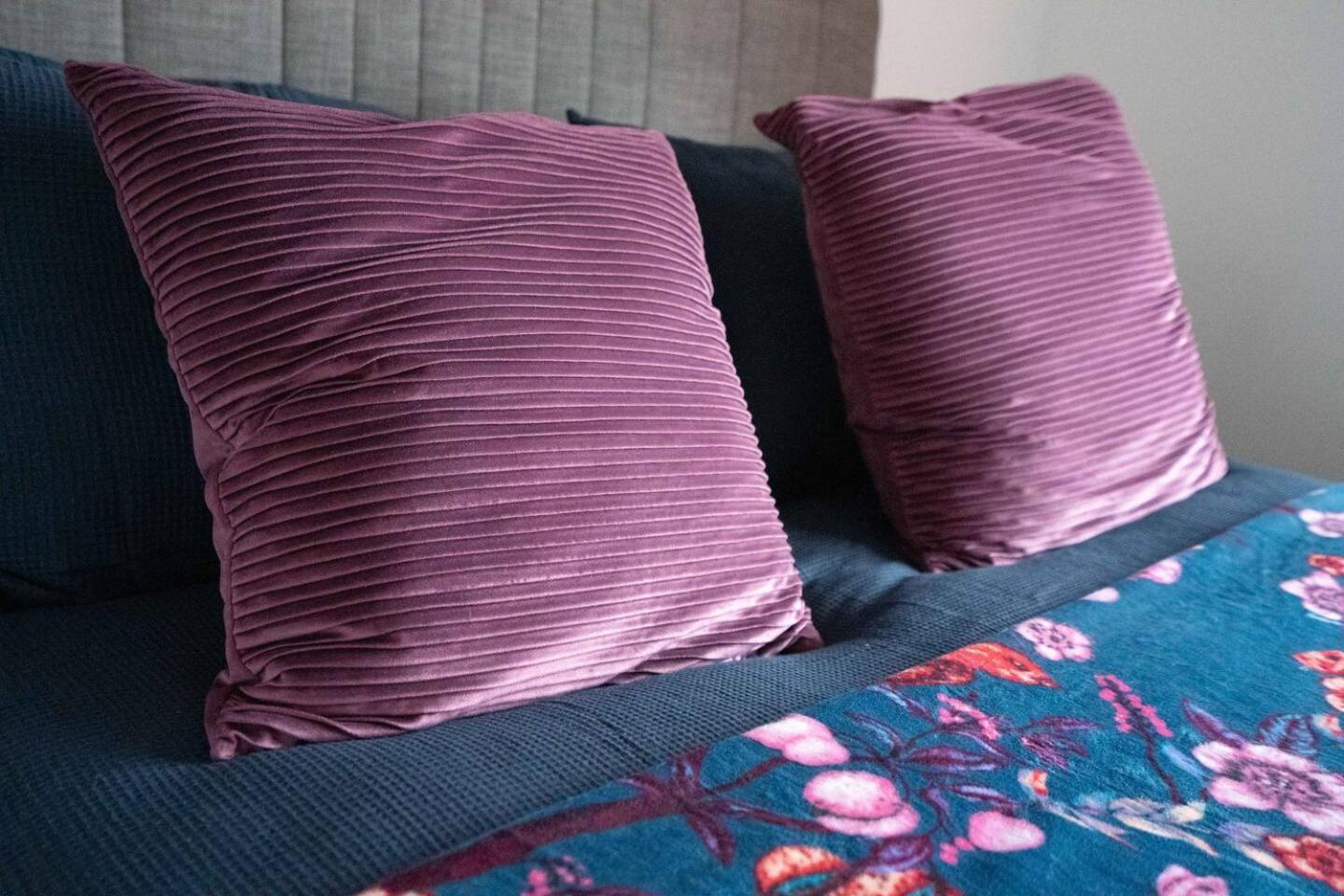 Historic Retreat With Large Garden Free Parking Liverpool