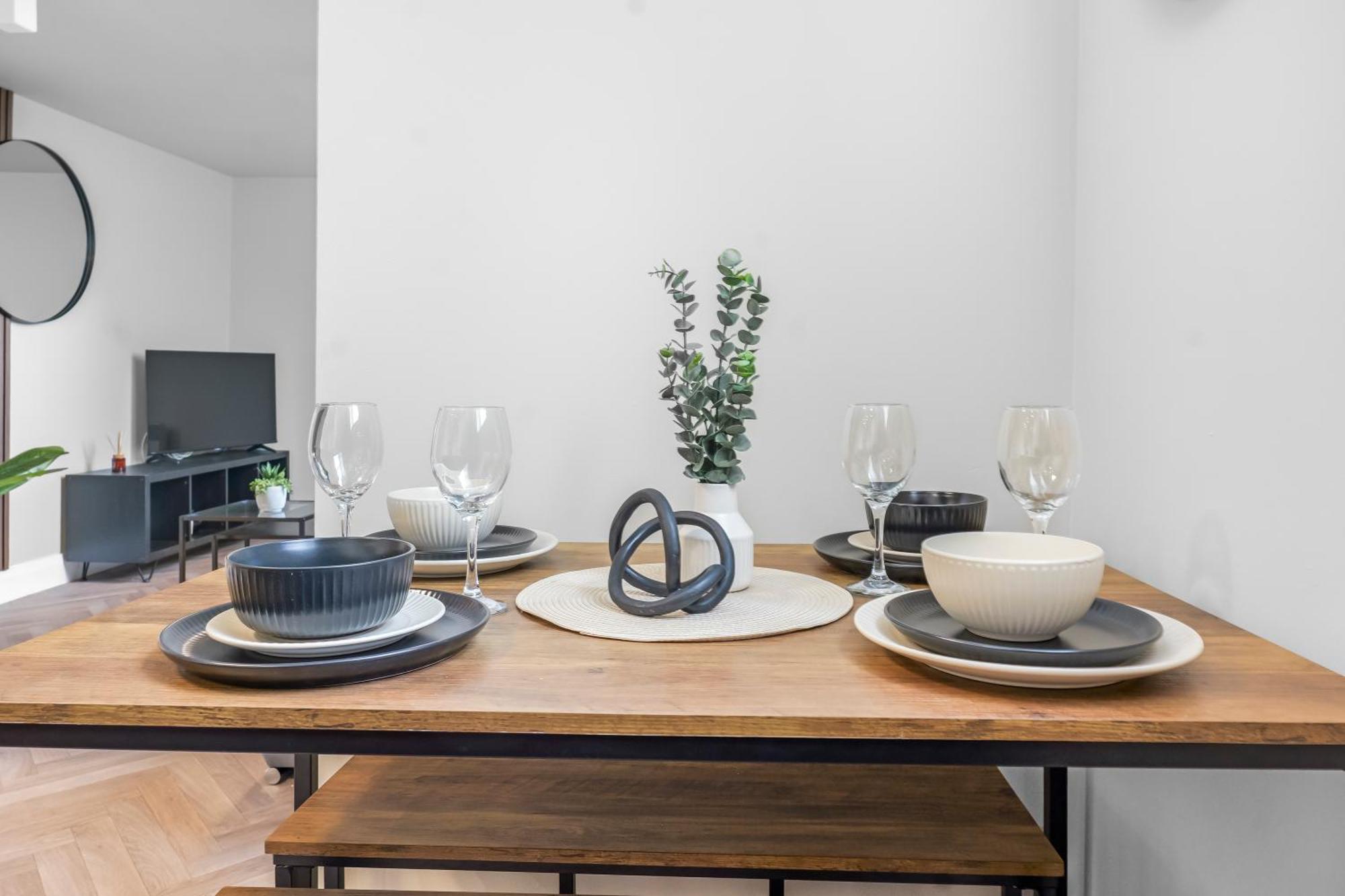 Apartment St George's Quarter - Luxury - Duplex - Free Parking - From - Free Wifi - Newly Renovated - Moorfeilds *
