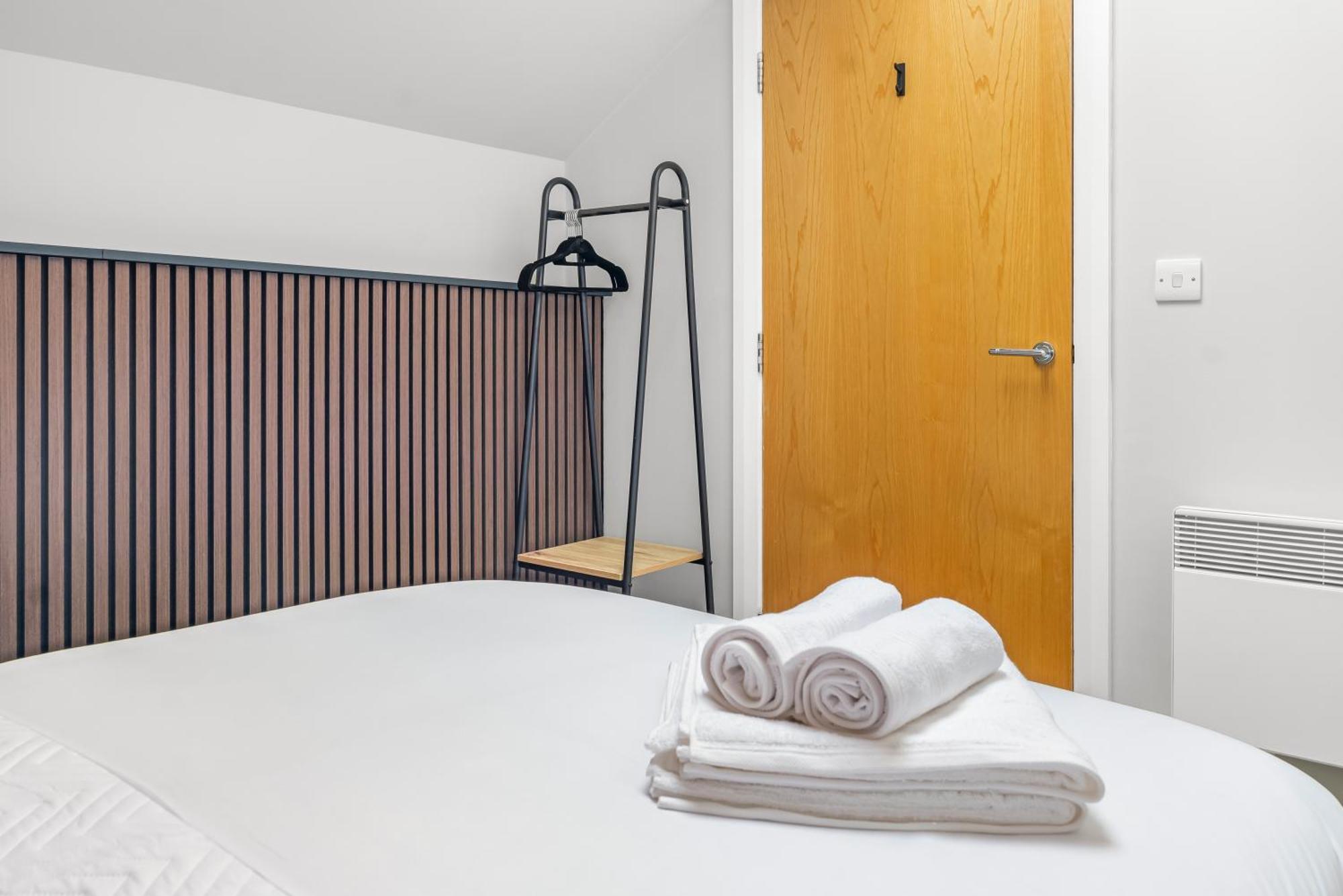 St George's Quarter - Luxury - Duplex - Free Parking - From - Free Wifi - Newly Renovated - Moorfeilds Apartment Liverpool