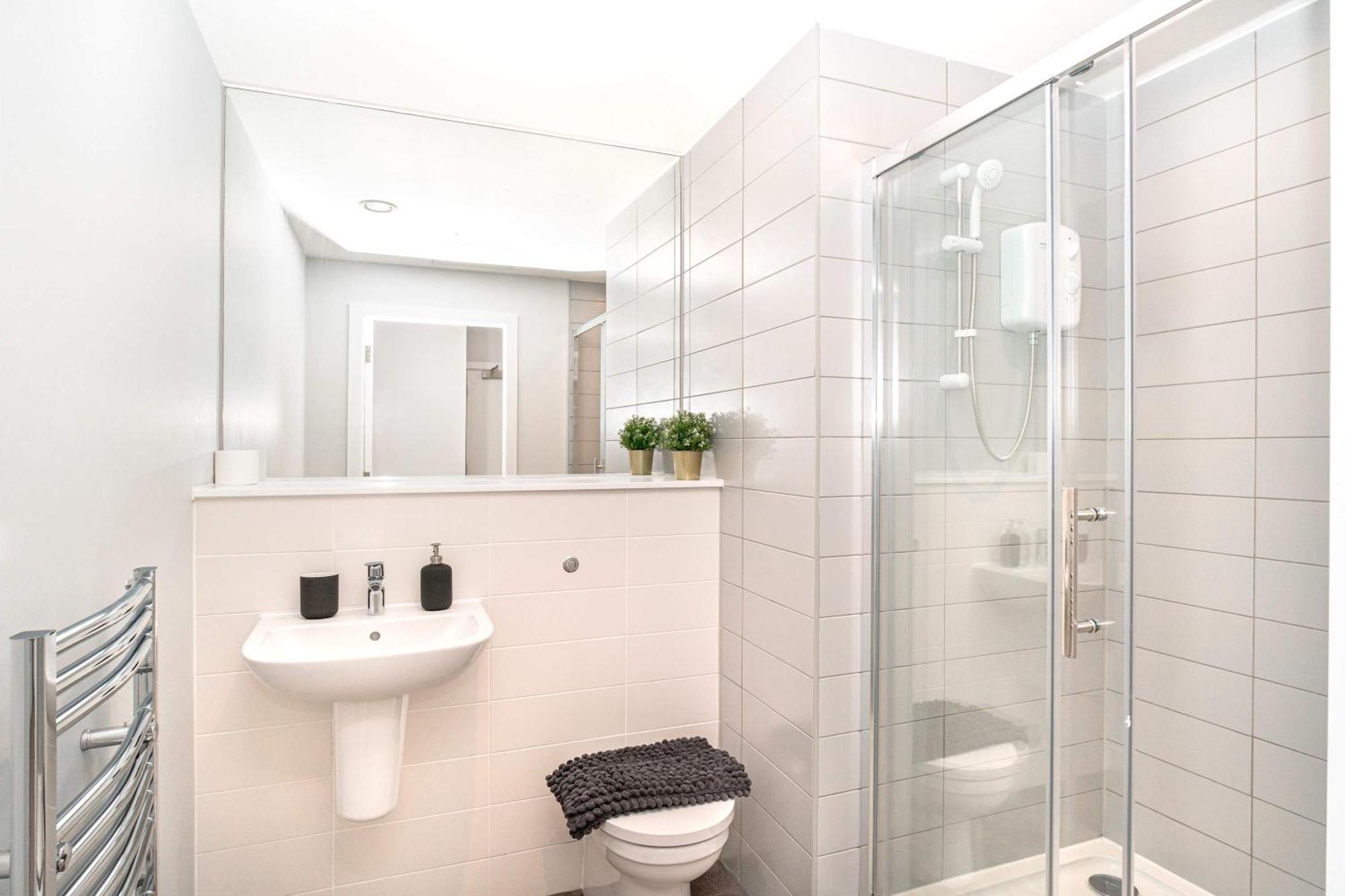 Apartment Fantastic 2 Bed In Waterloo Liverpool