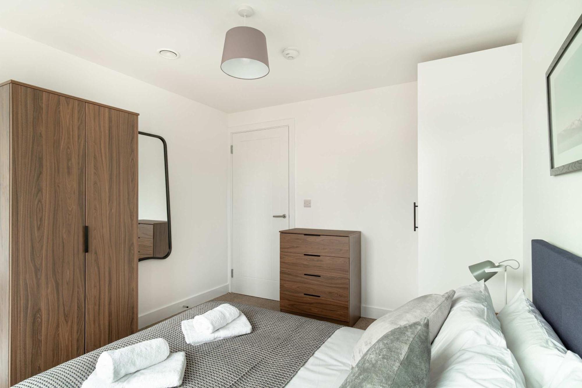 Spacious & Bright 2 Bed In Liverpool