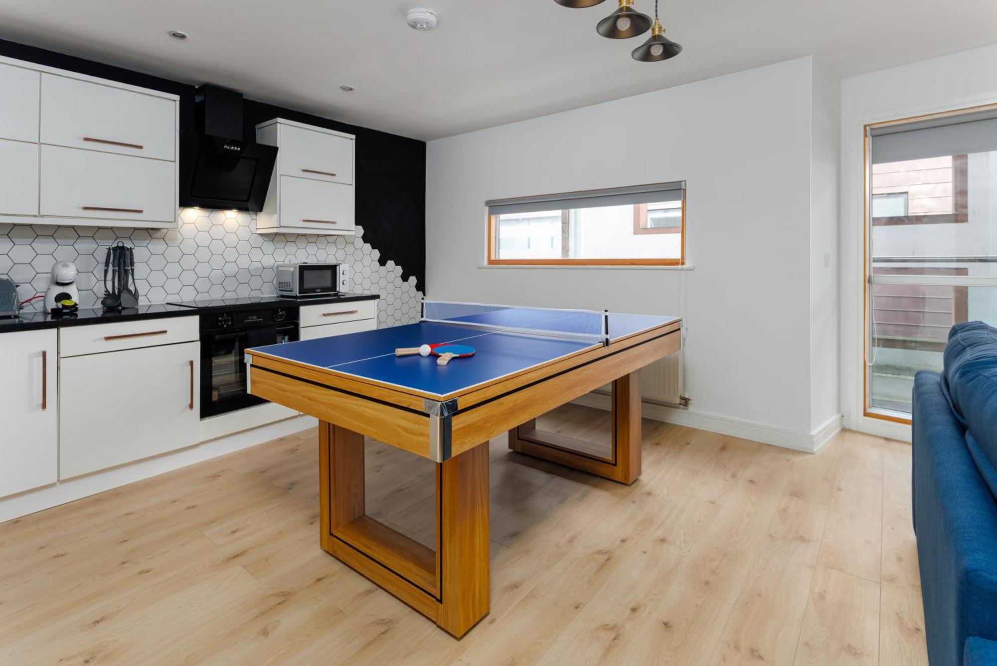 Flatzy - Prime With Ping Pong Table Liverpool
