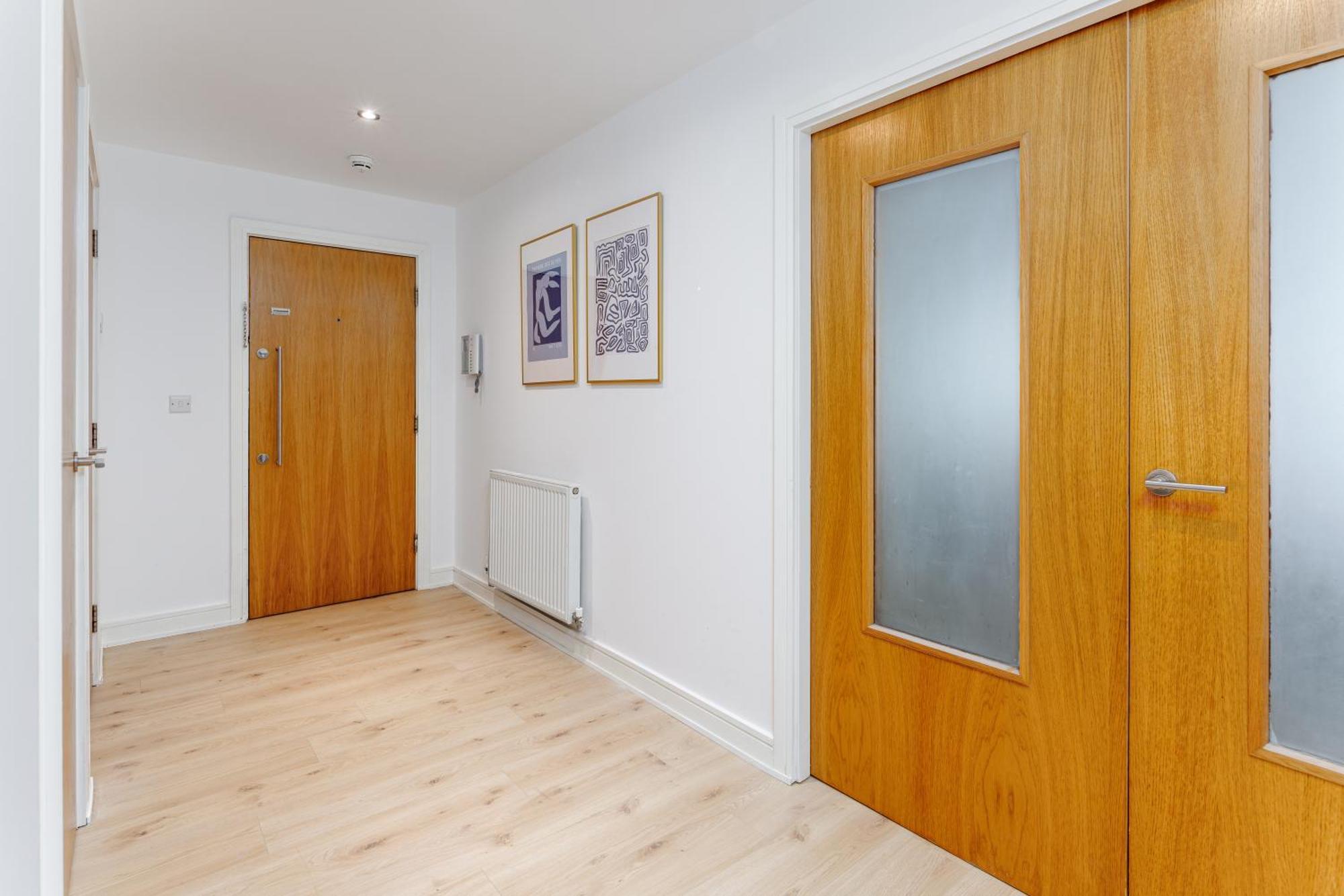 Flatzy - Prime With Ping Pong Table * Liverpool